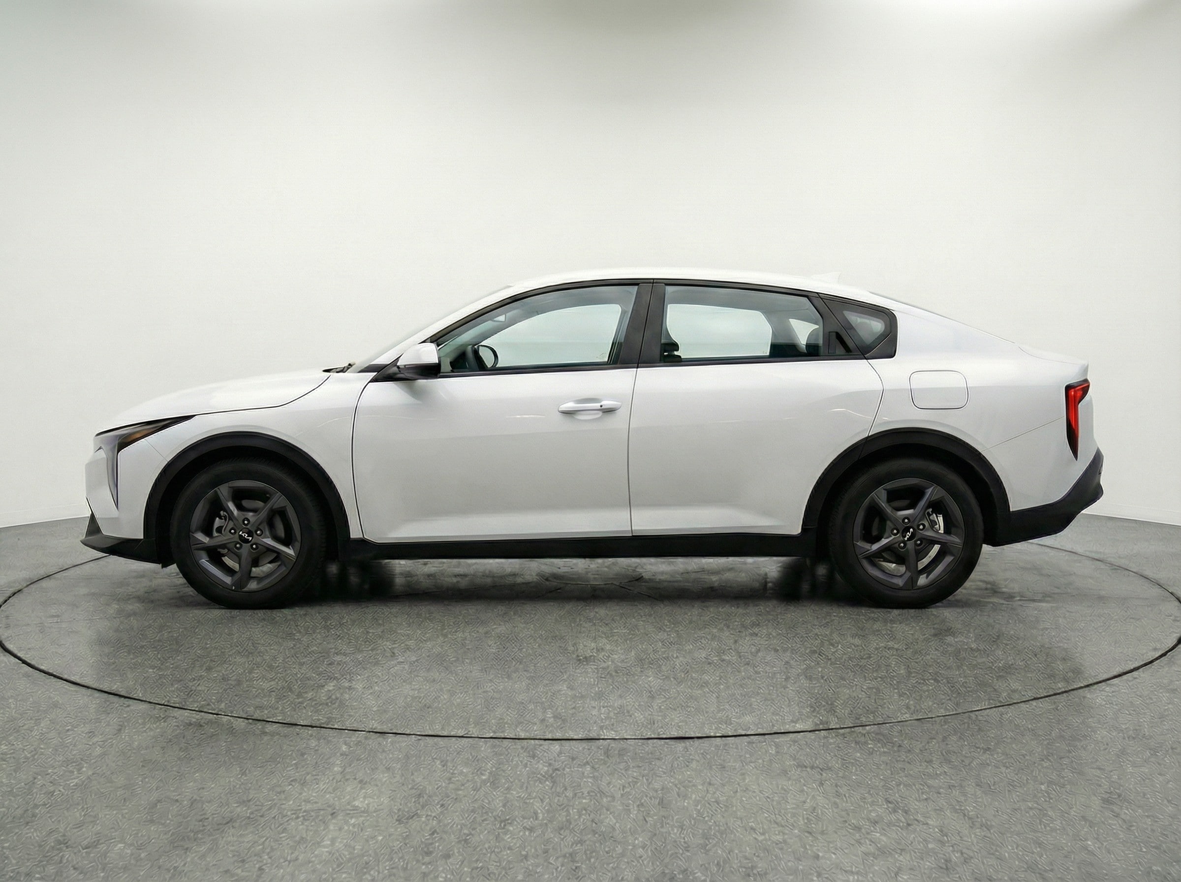 Thumbnail: 2025 Kia K4 - 4