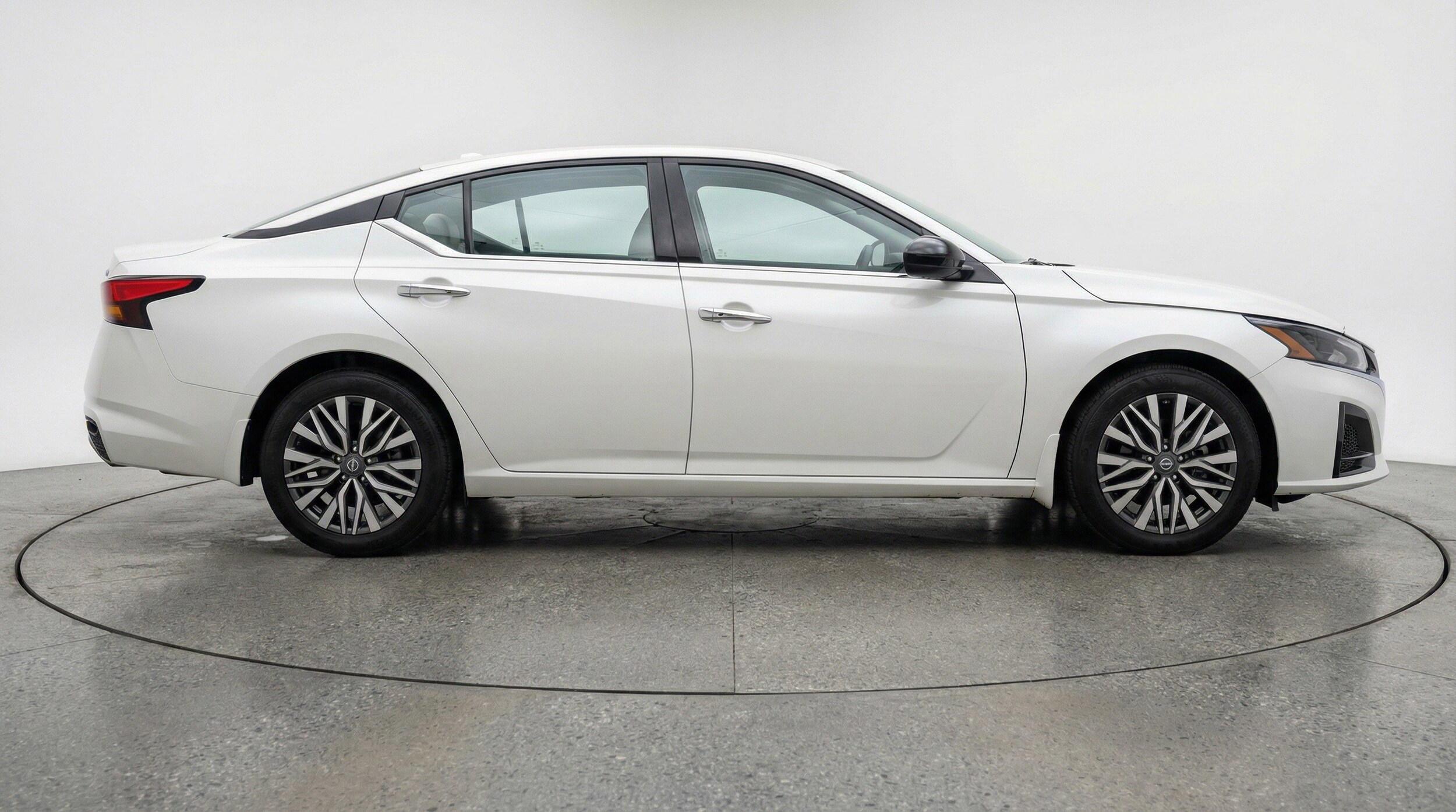 Thumbnail: 2025 Nissan Altima - 11