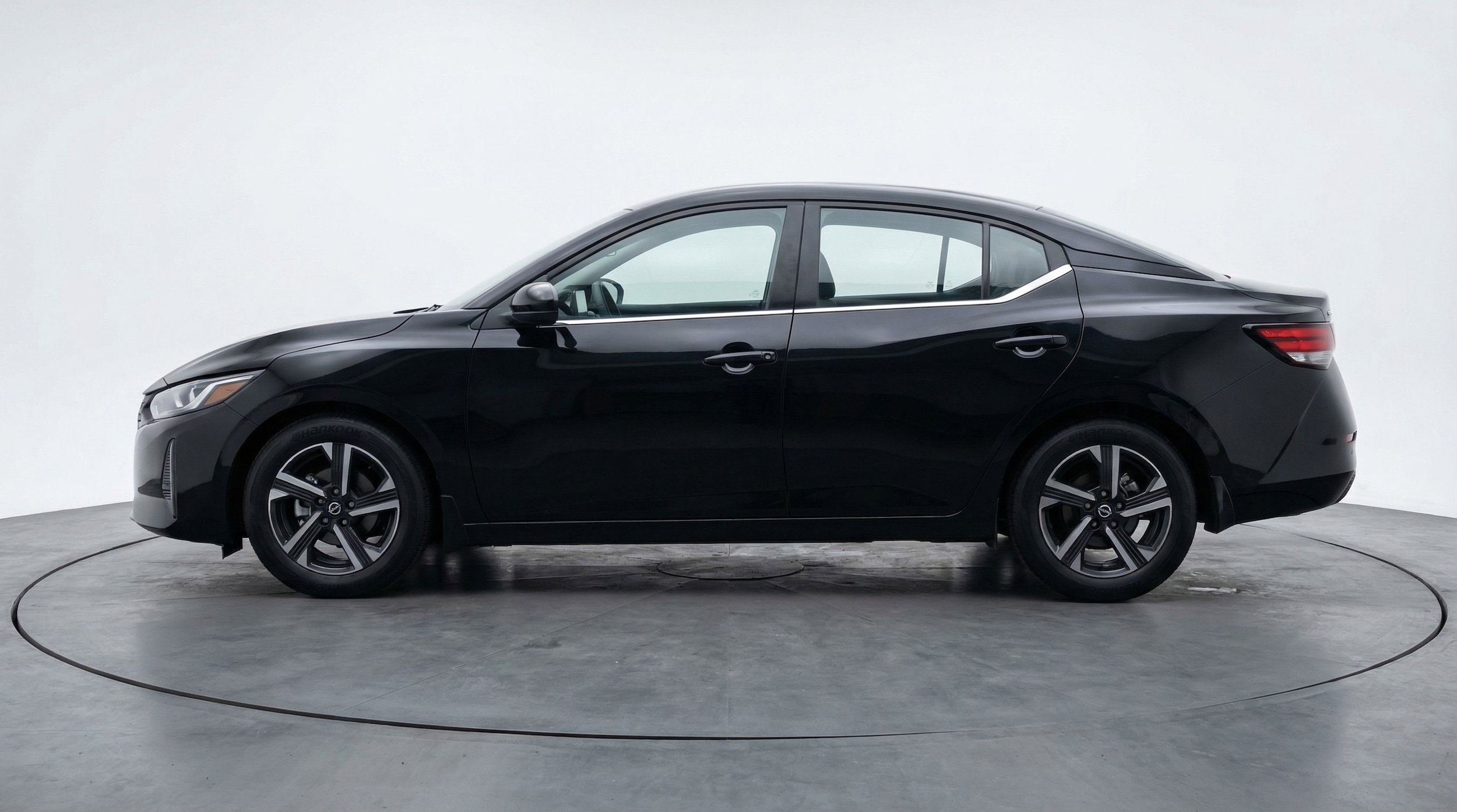 Thumbnail: 2025 Nissan Sentra - 5