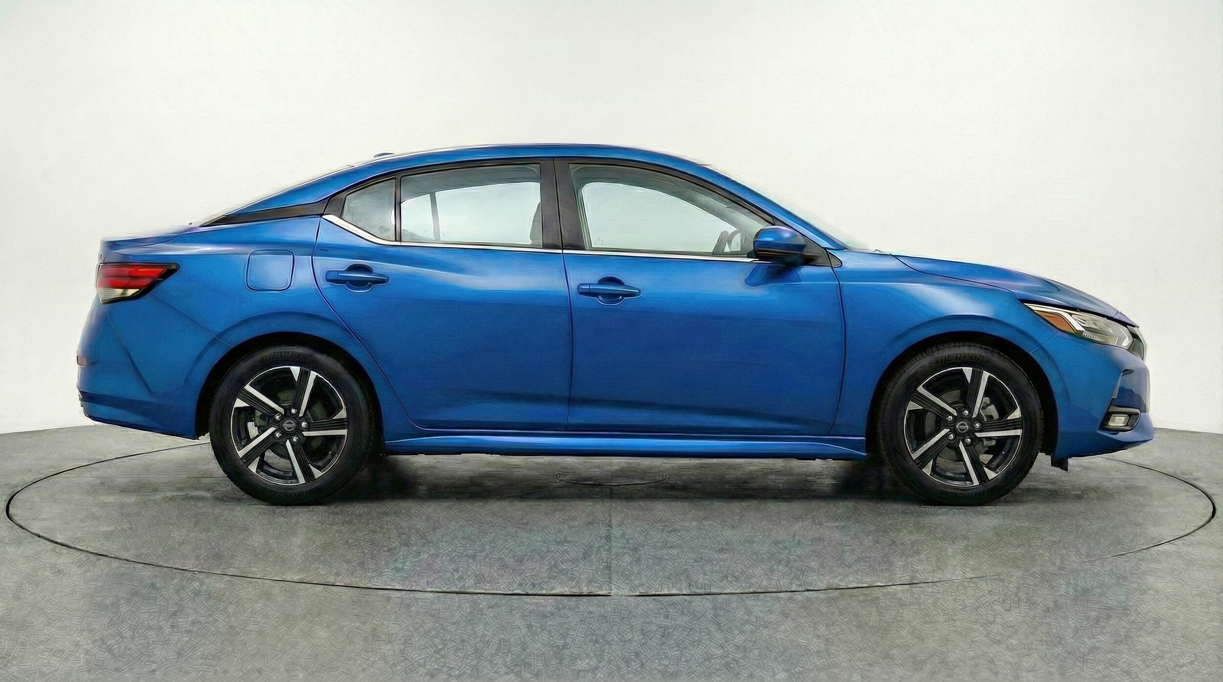 Thumbnail: 2025 Nissan Sentra - 8