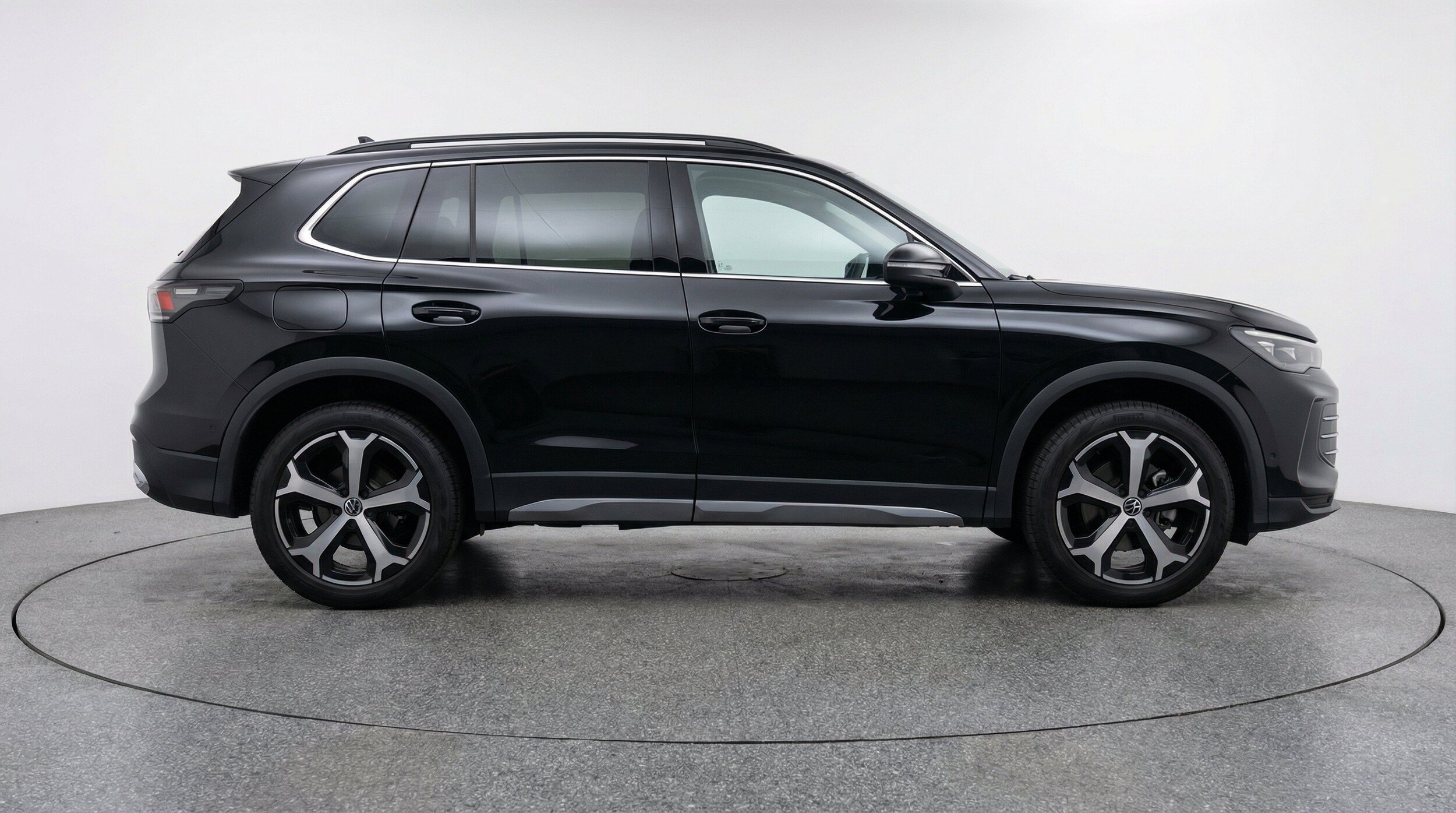 Thumbnail: 2026 Volkswagen Tiguan - 11