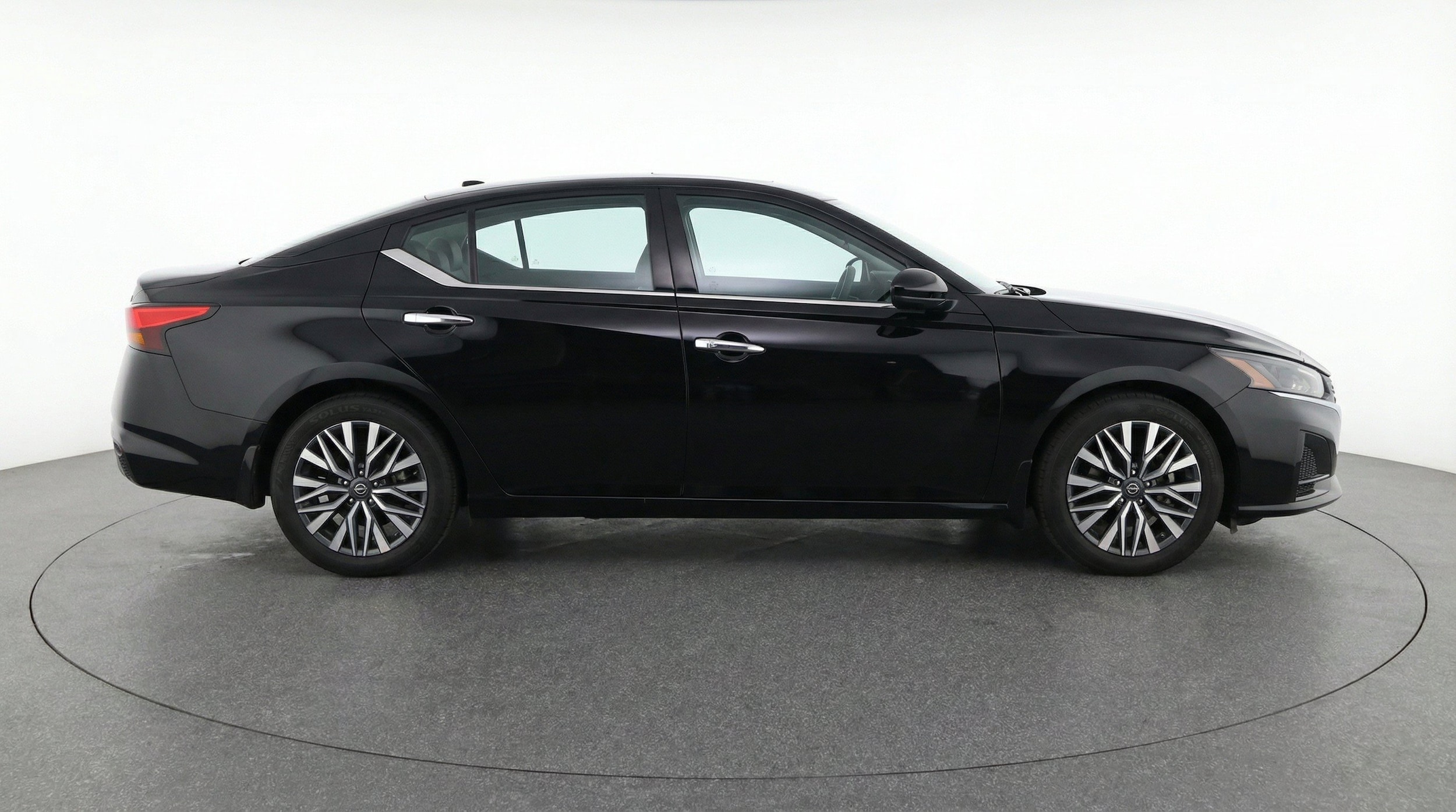 Thumbnail: 2025 Nissan Altima - 11