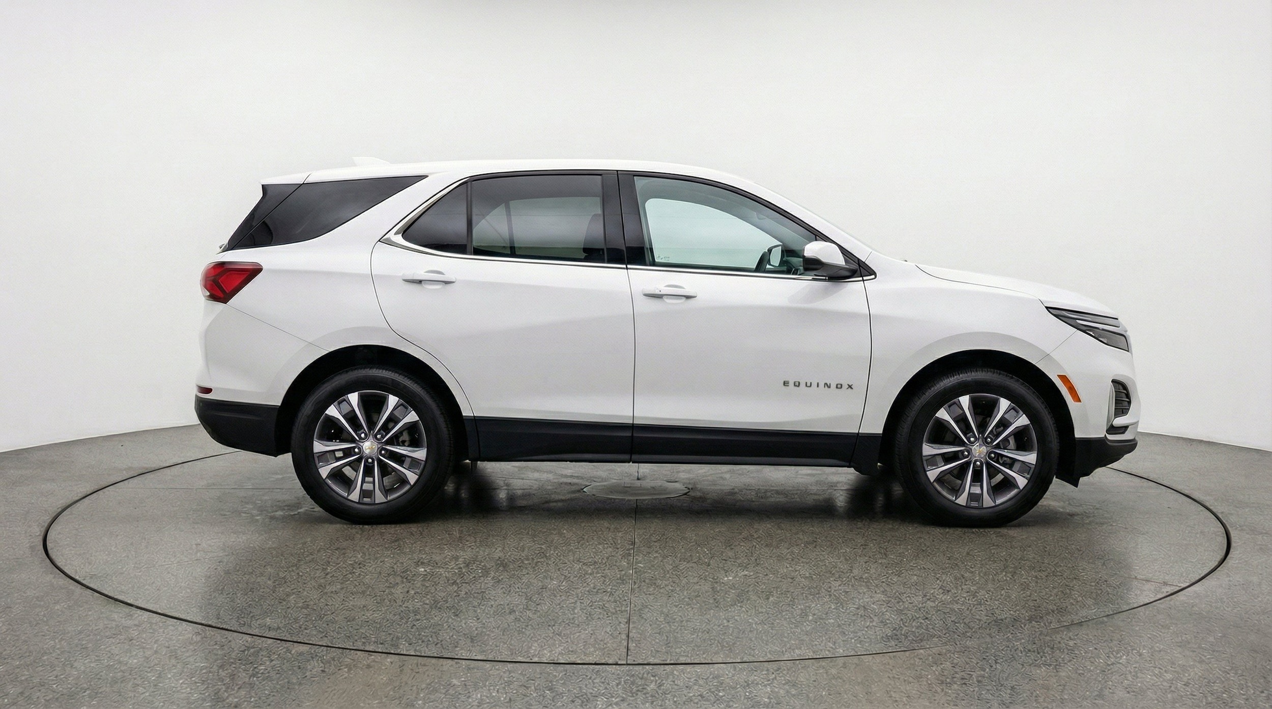 Thumbnail: 2025 Chevrolet Equinox - 11