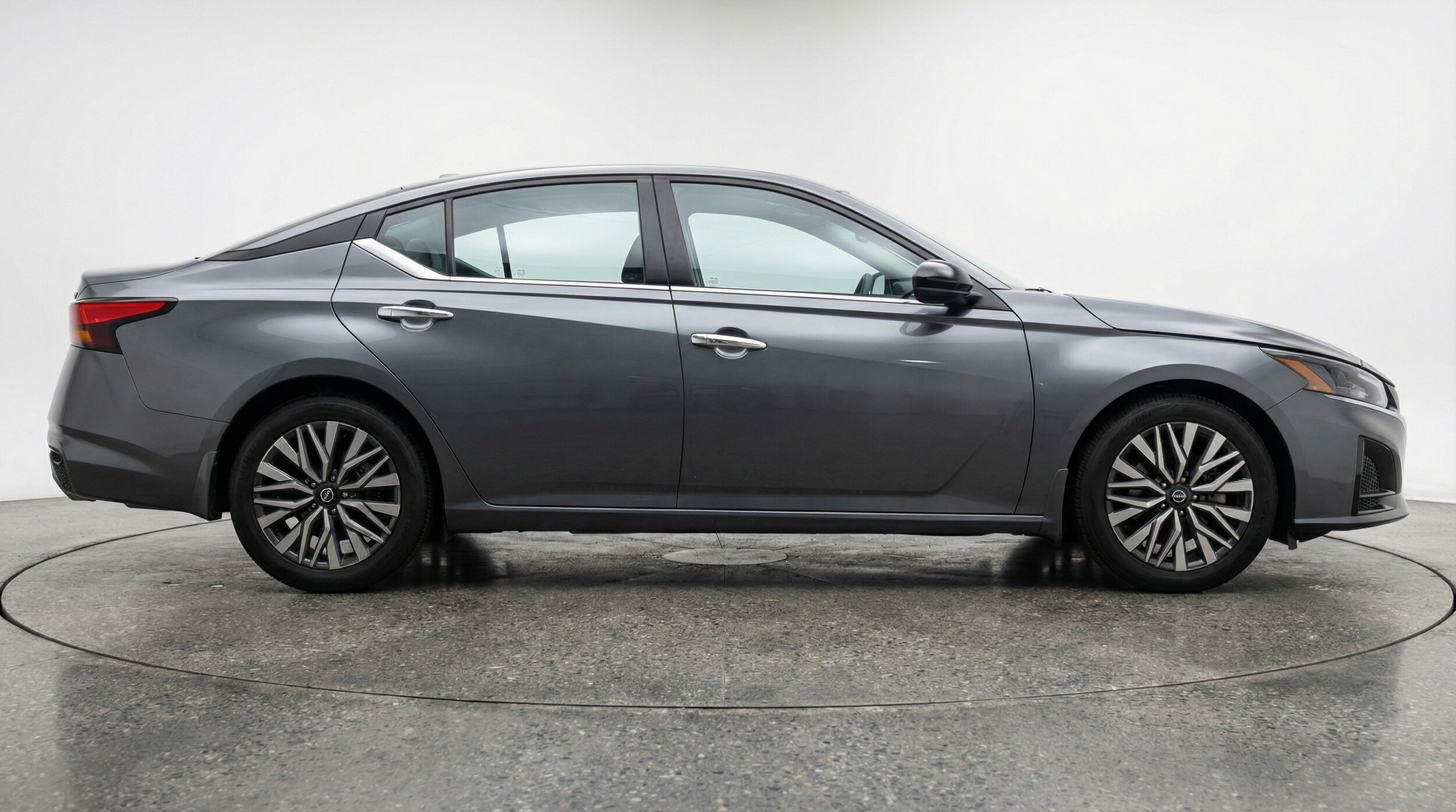 Thumbnail: 2025 Nissan Altima - 8