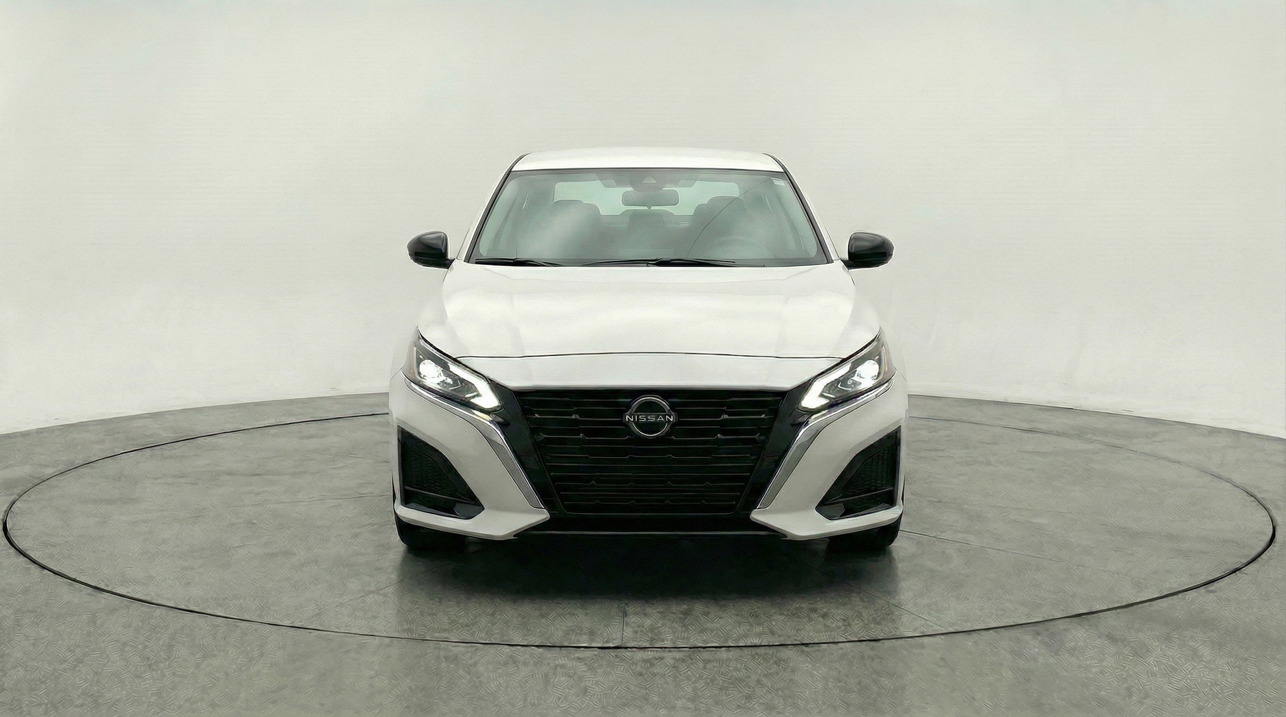 Thumbnail: 2025 Nissan Altima - 2