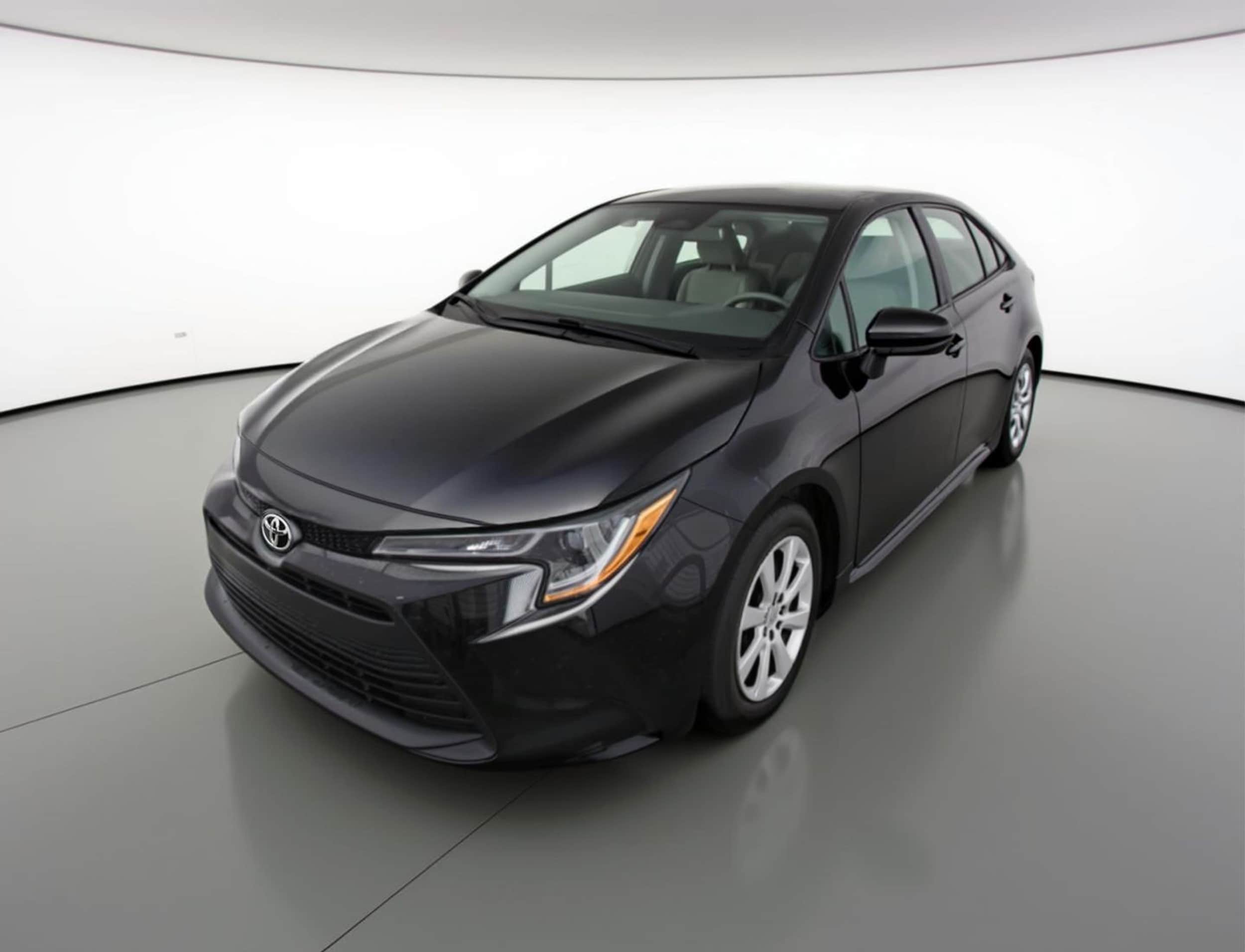 Thumbnail: 2025 Toyota Corolla - 3