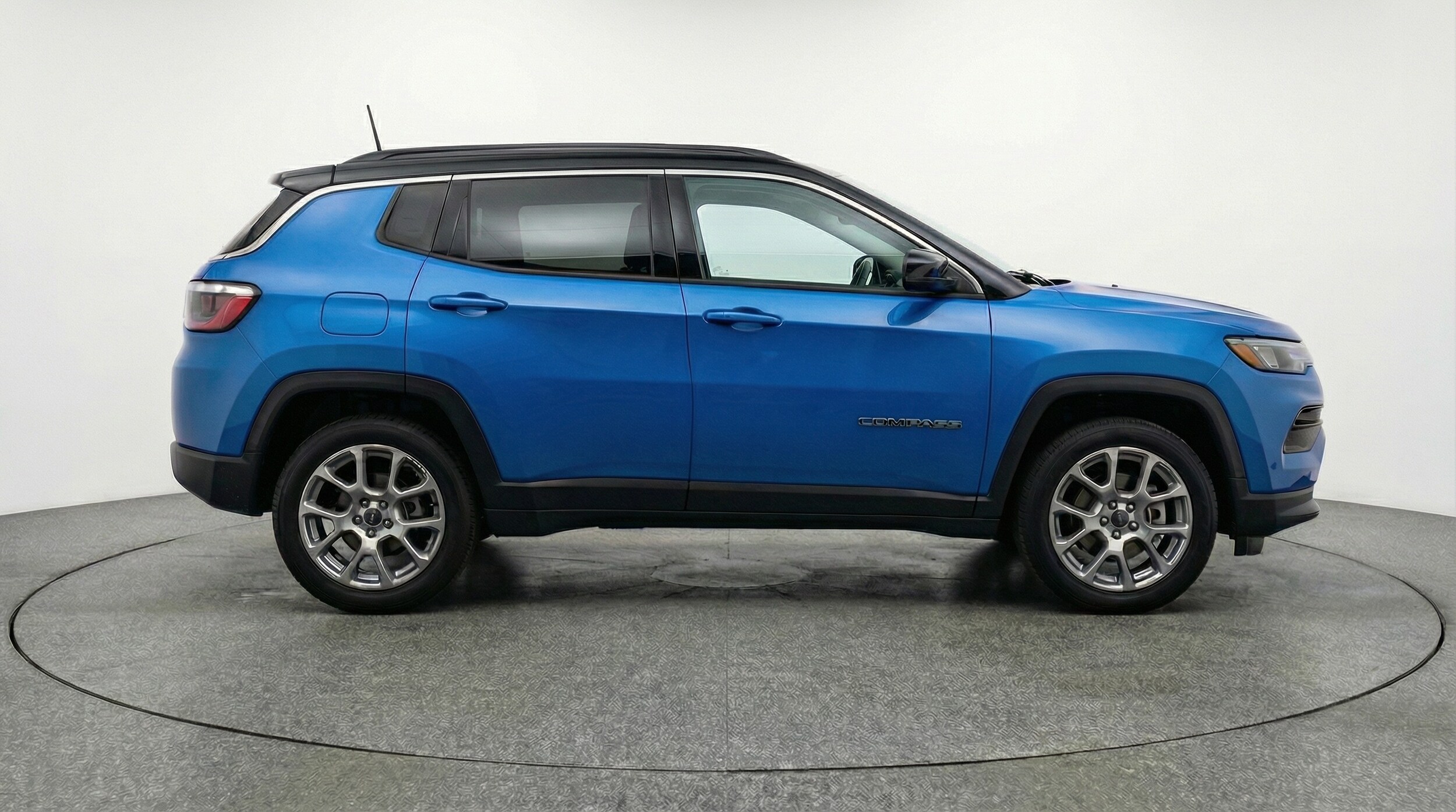 Thumbnail: 2025 Jeep Compass - 8