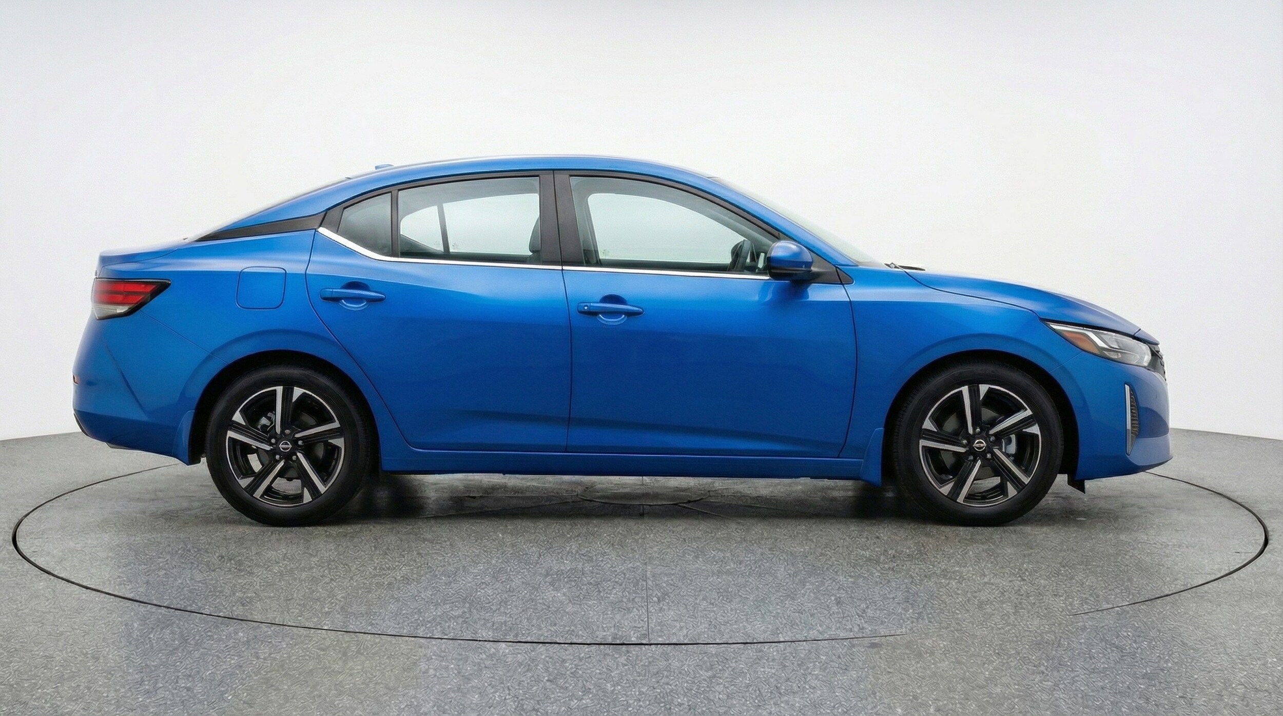 Thumbnail: 2025 Nissan Sentra - 11