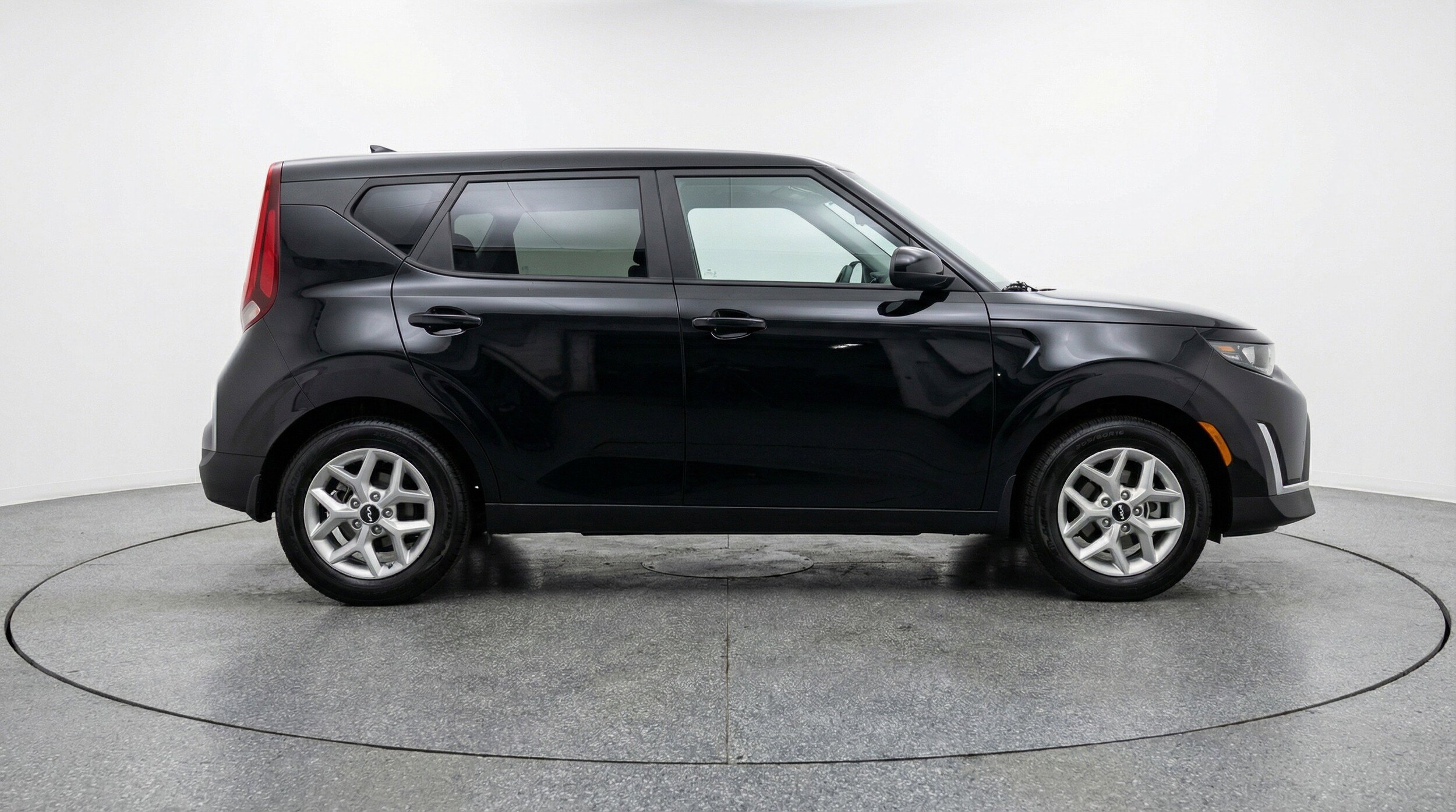 Thumbnail: 2025 Kia Soul - 11