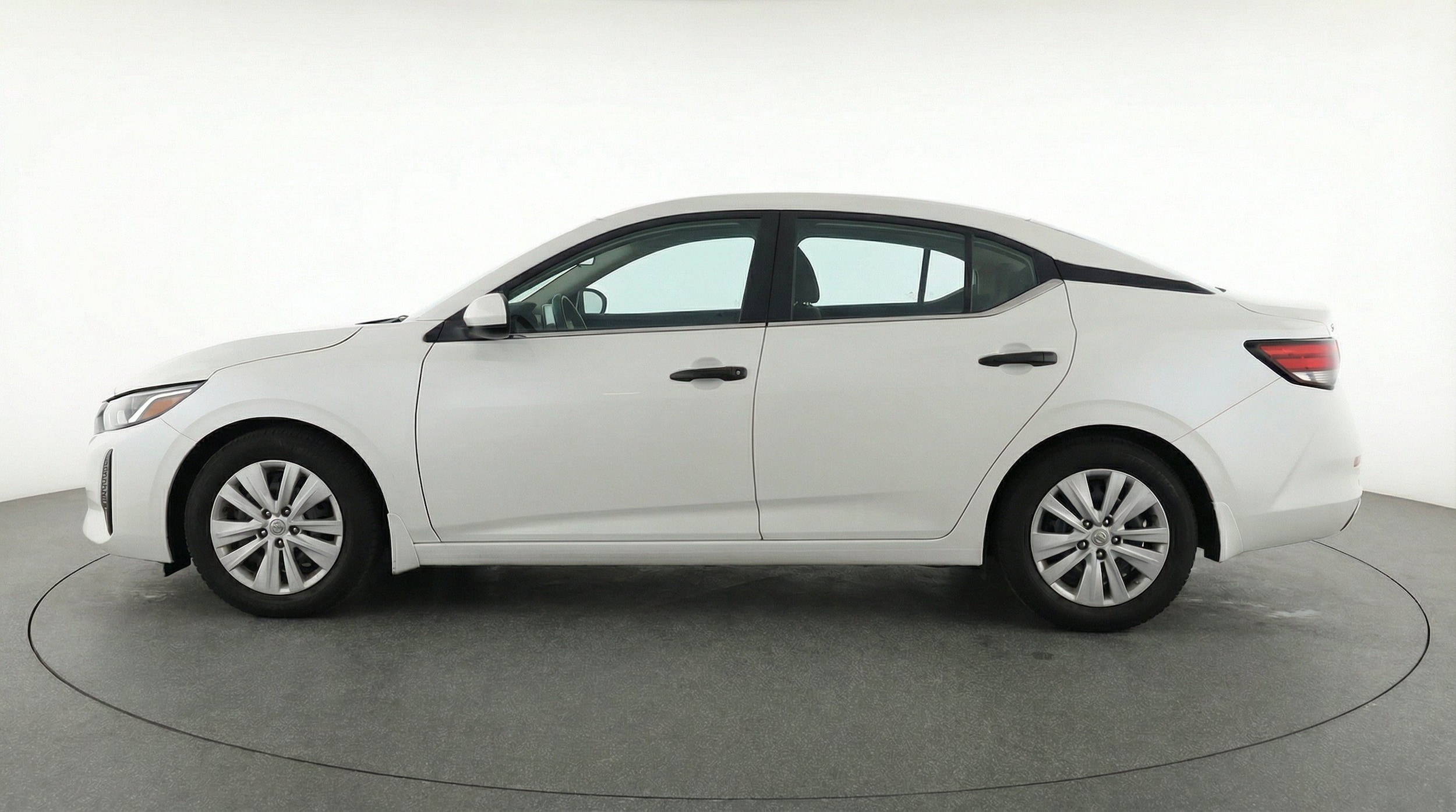 Thumbnail: 2025 Nissan Sentra - 5