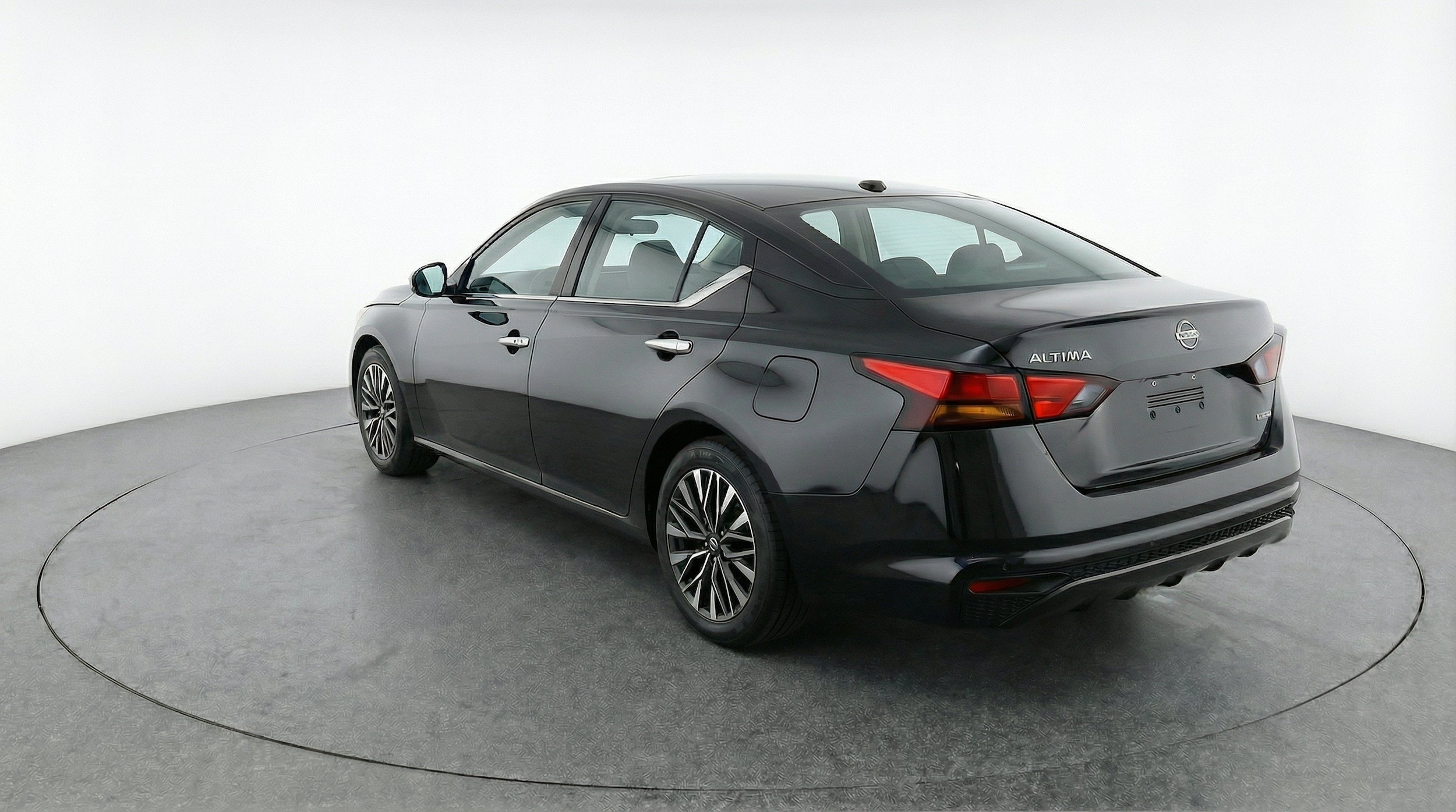 Thumbnail: 2025 Nissan Altima - 6