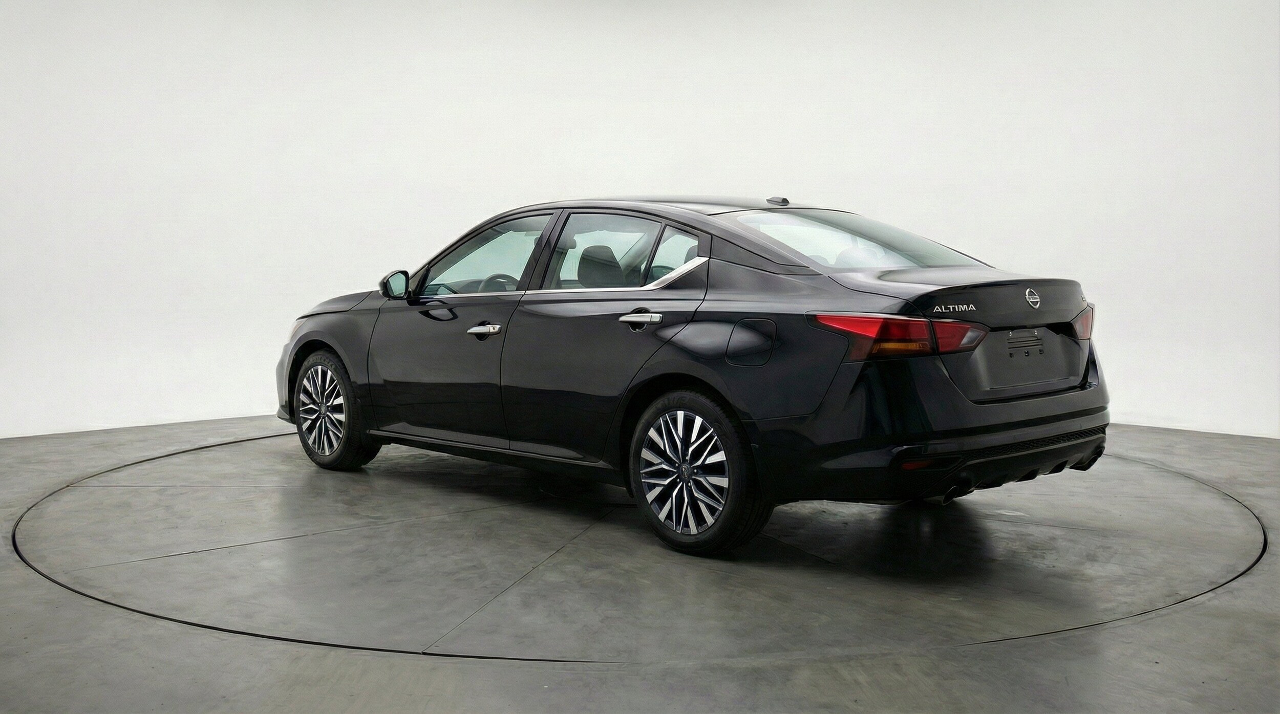 Thumbnail: 2025 Nissan Altima - 6