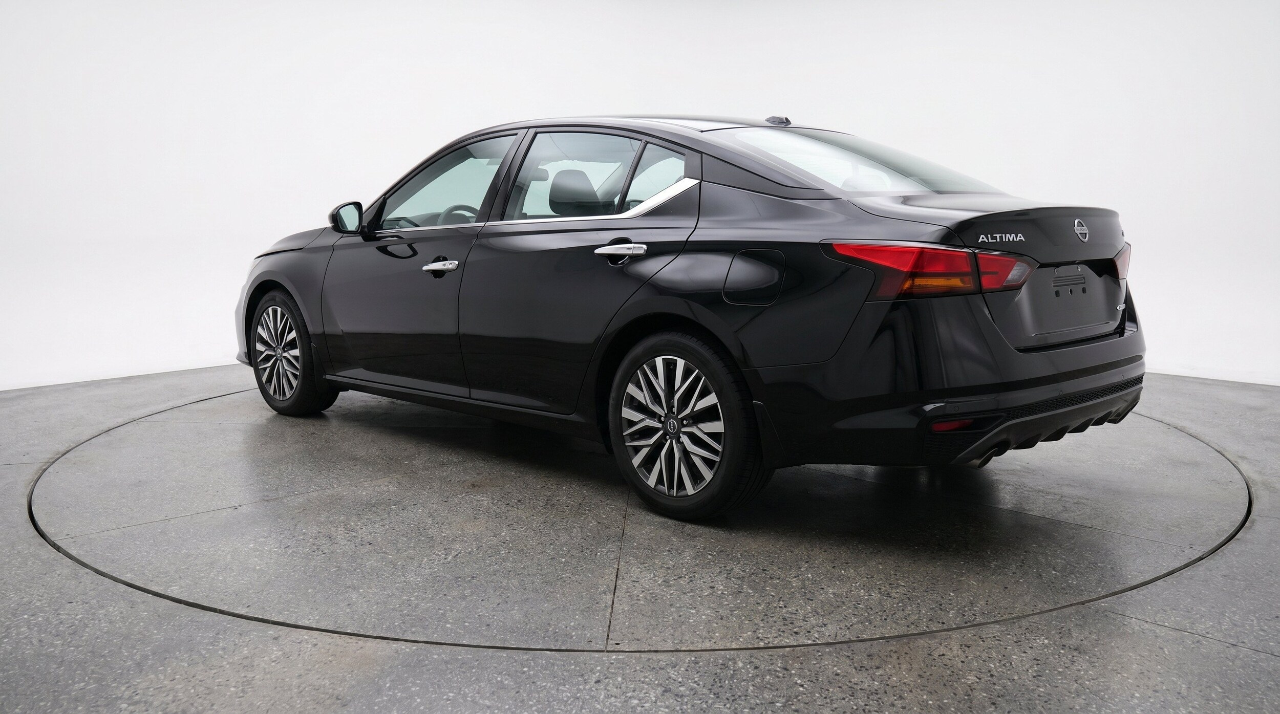 Thumbnail: 2025 Nissan Altima - 6