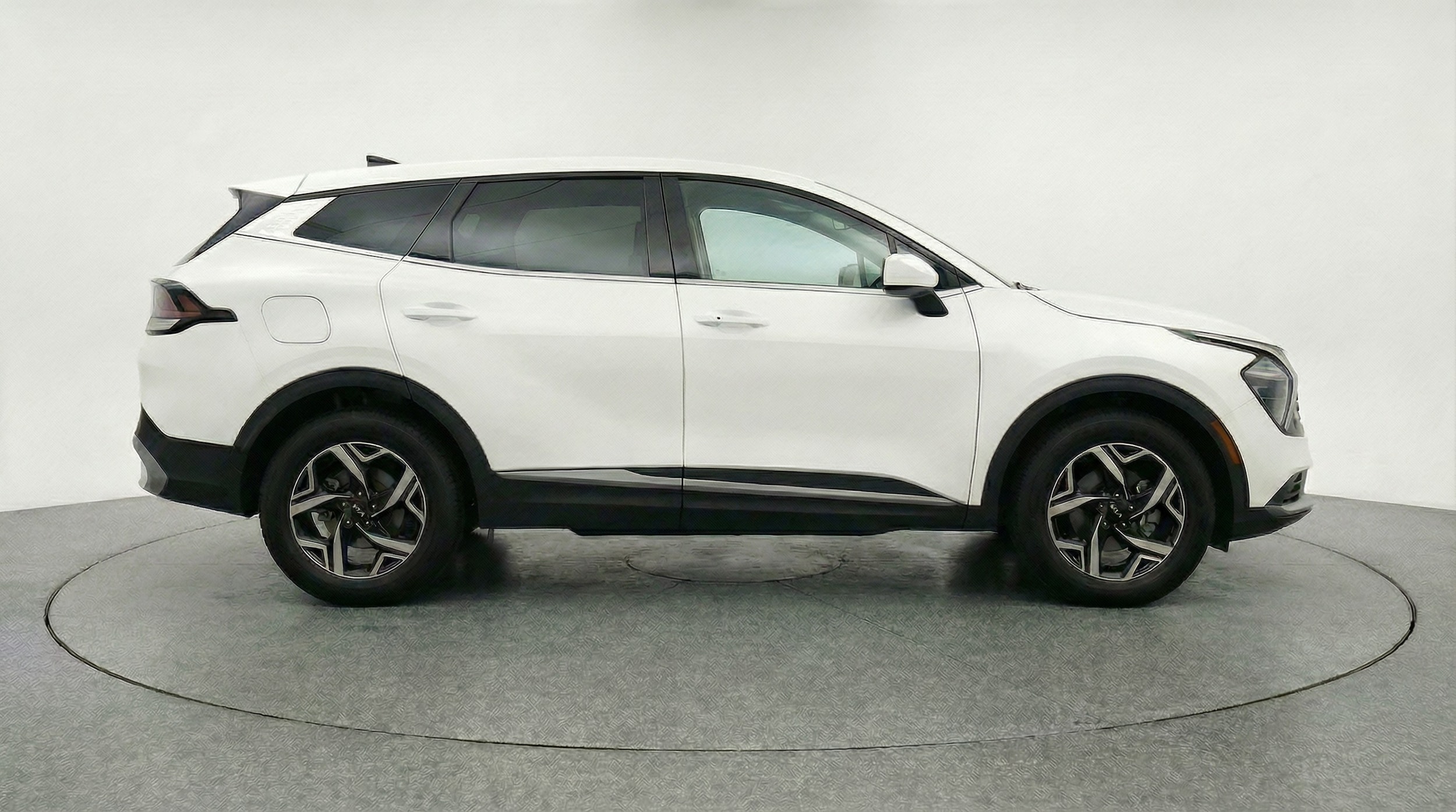 Thumbnail: 2025 Kia Sportage - 8