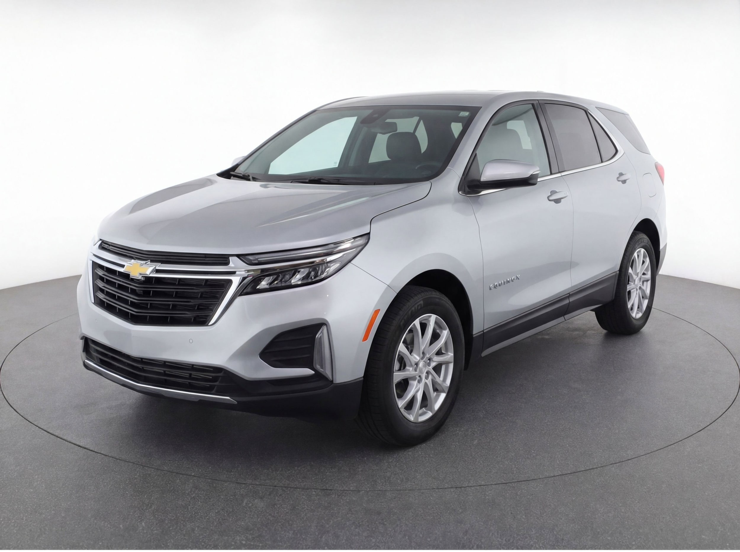 Thumbnail: 2023 Chevrolet Equinox - 3
