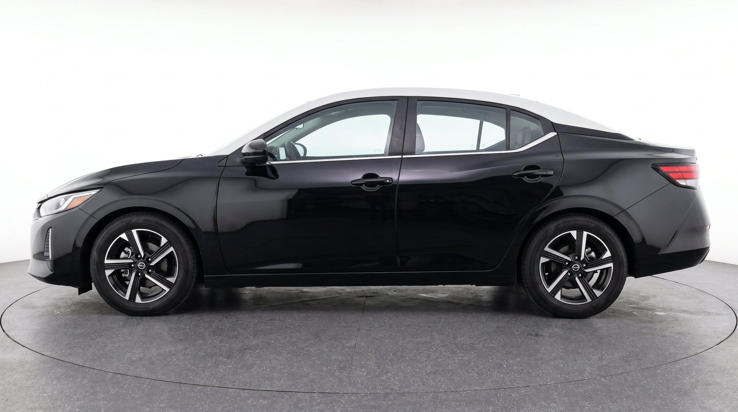 Thumbnail: 2025 Nissan Sentra - 5