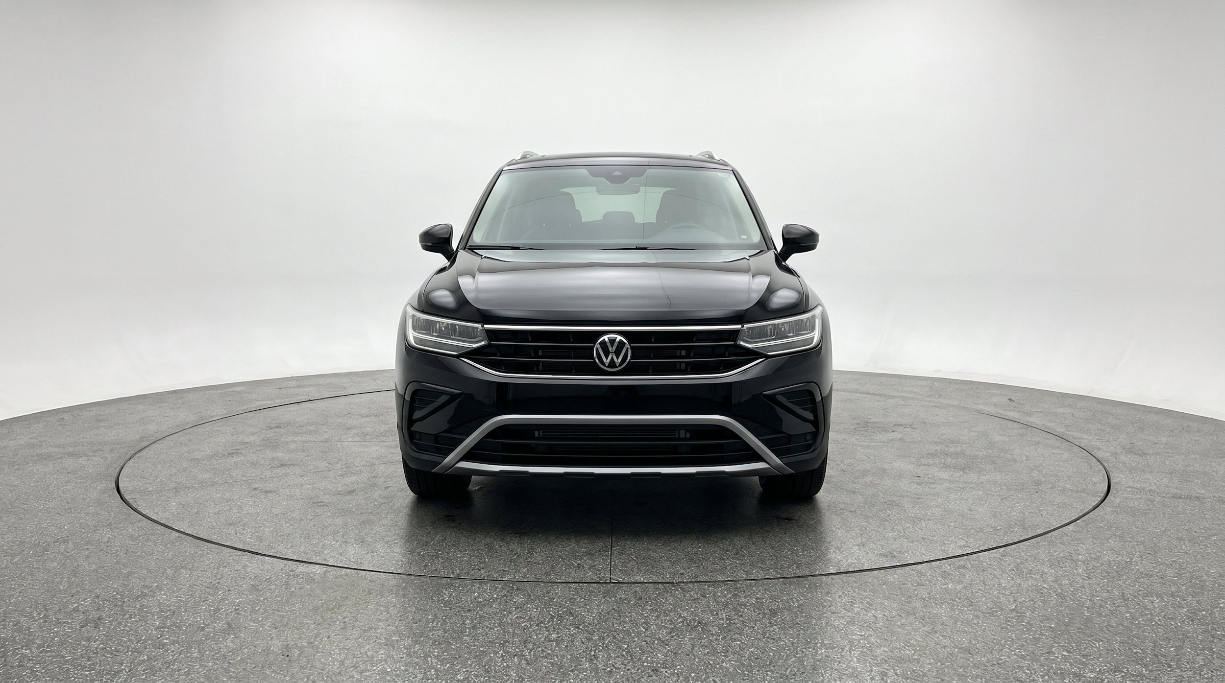 Thumbnail: 2026 Volkswagen Tiguan - 2