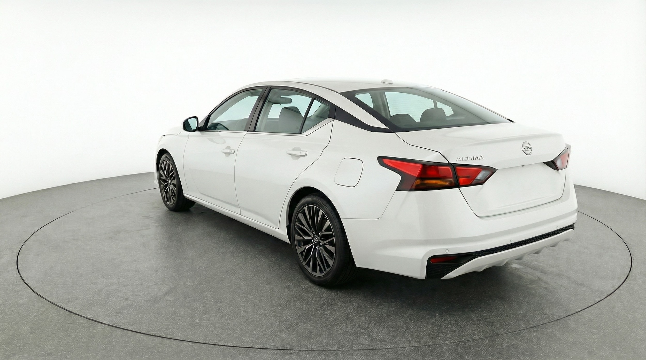 Thumbnail: 2025 Nissan Altima - 5