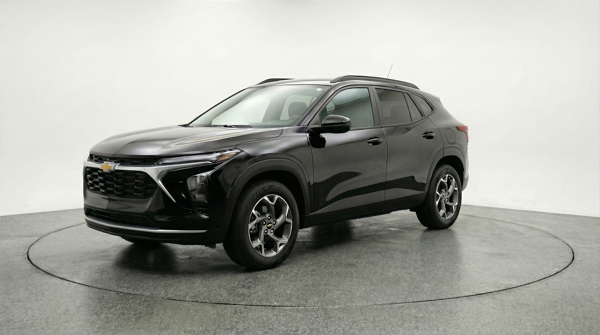 Thumbnail: 2025 Chevrolet Trax - 3