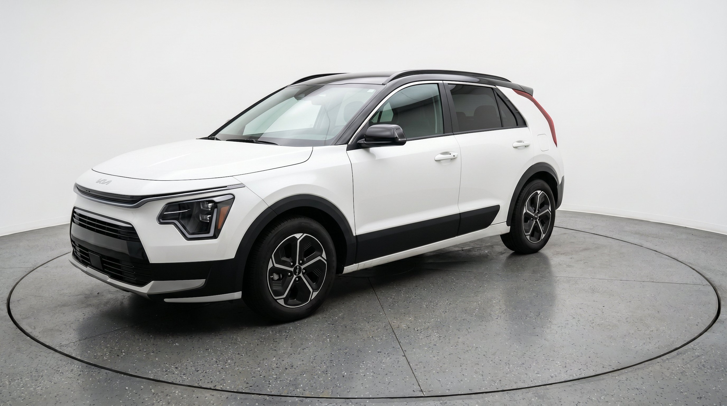 Thumbnail: 2026 Kia Niro - 3