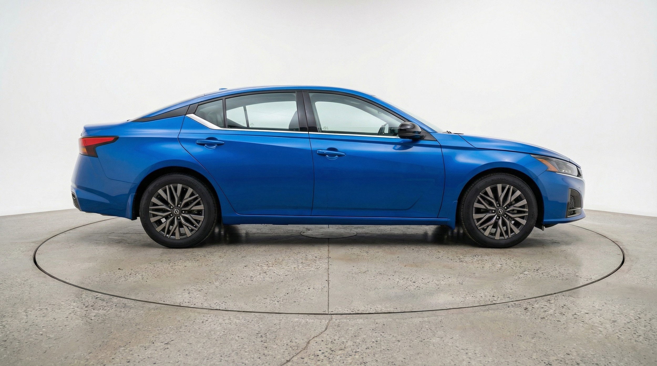 Thumbnail: 2025 Nissan Altima - 11