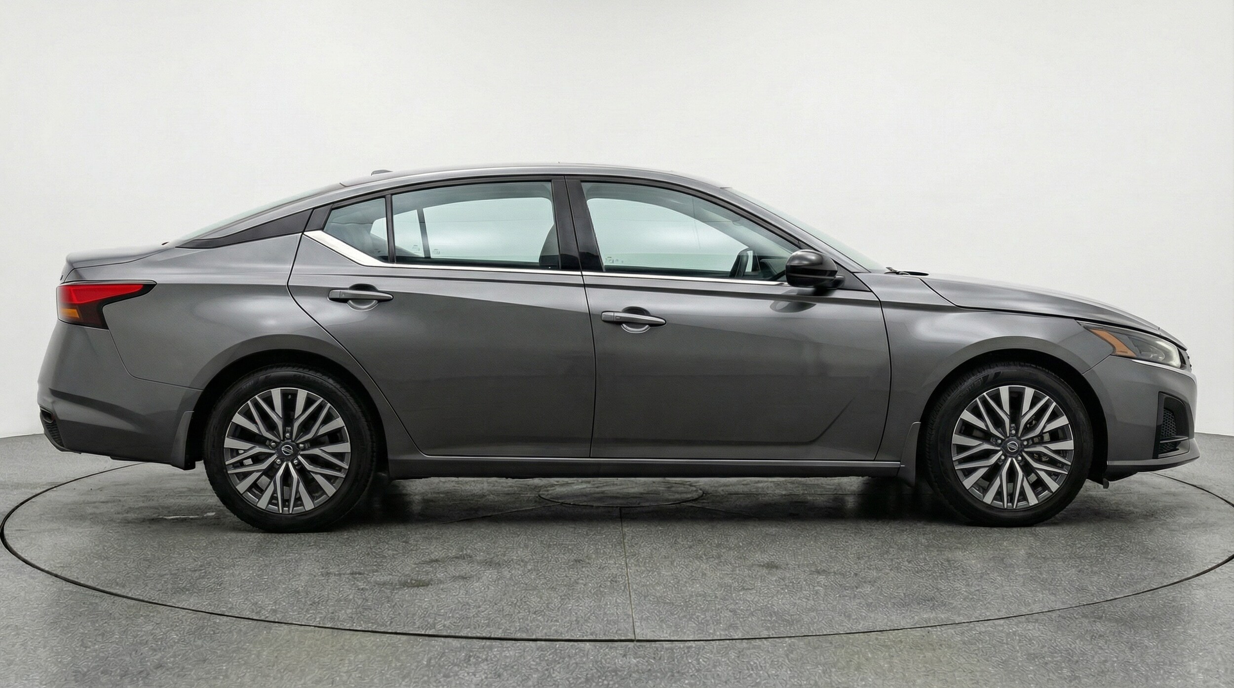 Thumbnail: 2025 Nissan Altima - 8