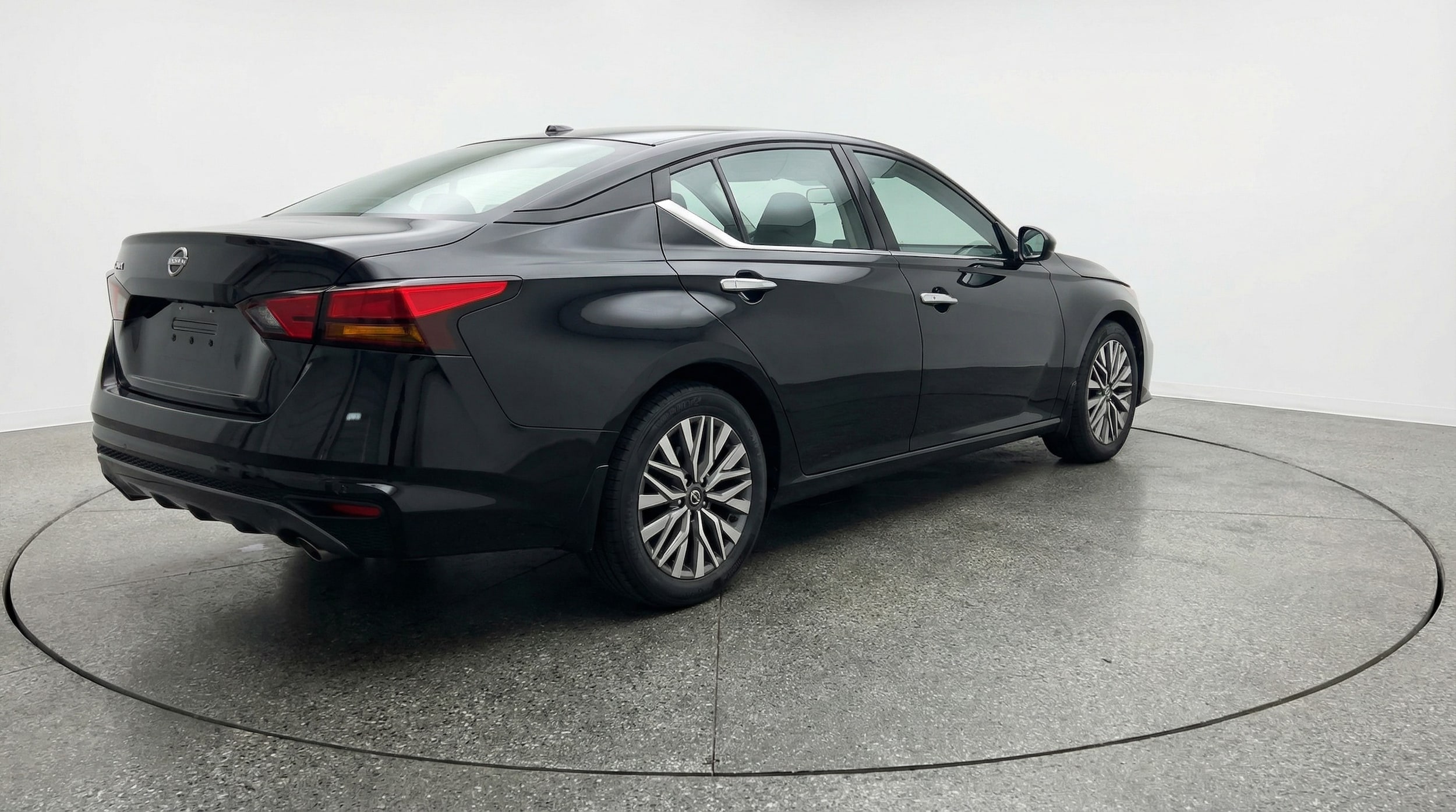 Thumbnail: 2025 Nissan Altima - 7