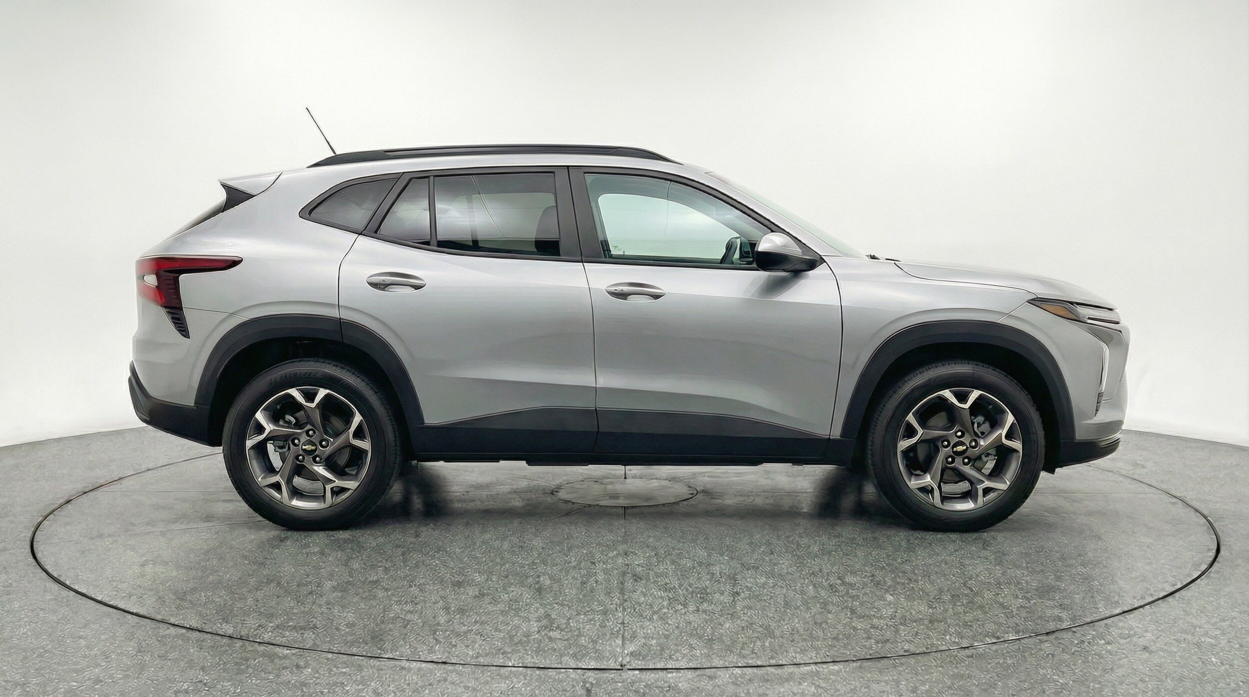 Thumbnail: 2025 Chevrolet Trax - 11