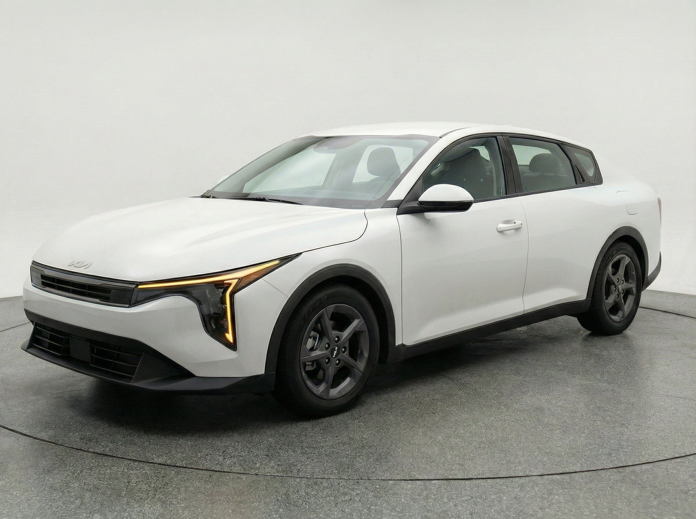 Thumbnail: 2025 Kia K4 - 3