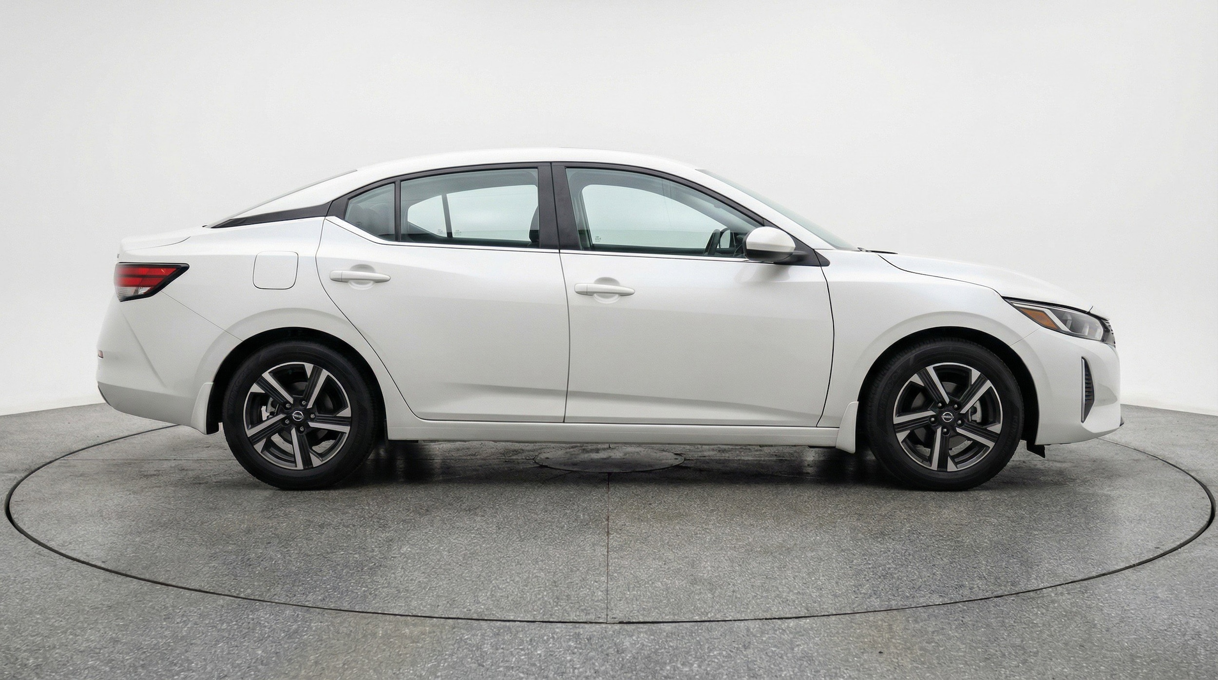 Thumbnail: 2025 Nissan Sentra - 11