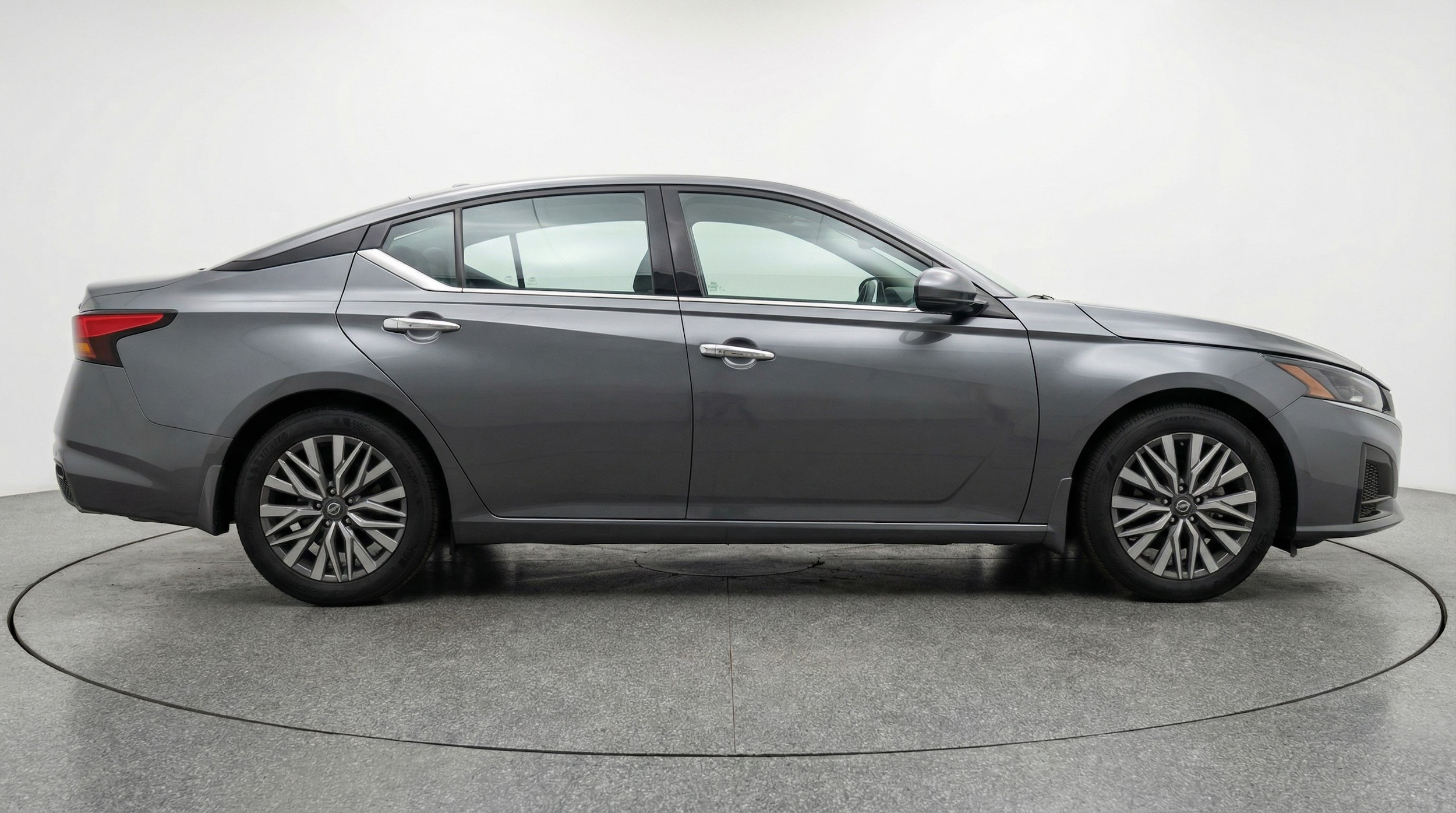 Thumbnail: 2025 Nissan Altima - 8