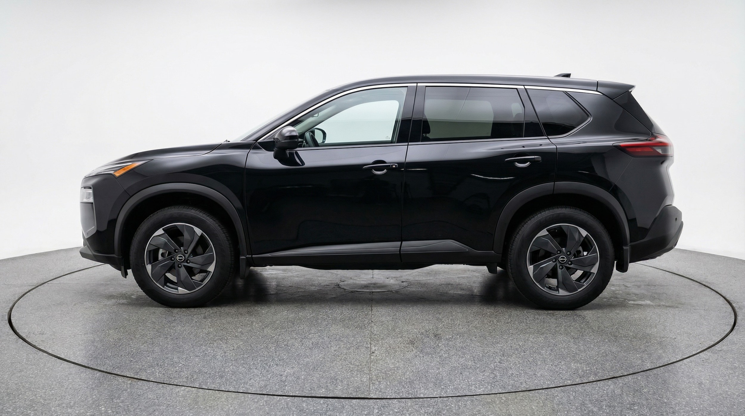 Thumbnail: 2025 Nissan Rogue - 4