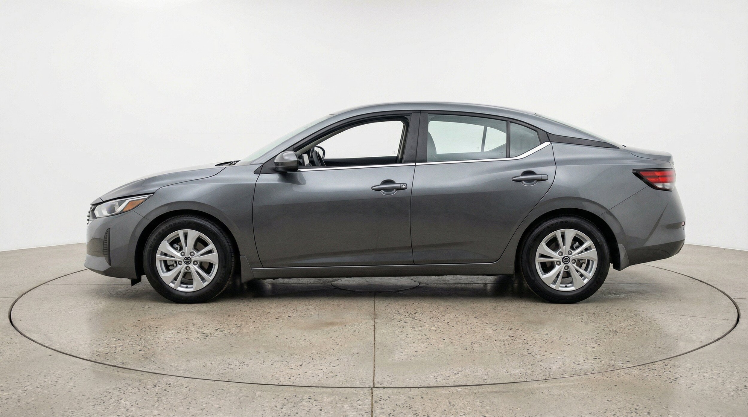 Thumbnail: 2025 Nissan Sentra - 5