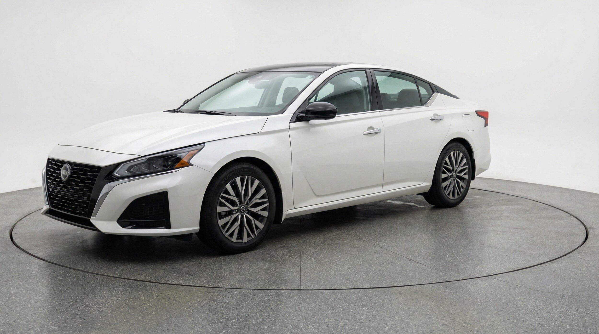 Thumbnail: 2025 Nissan Altima - 3