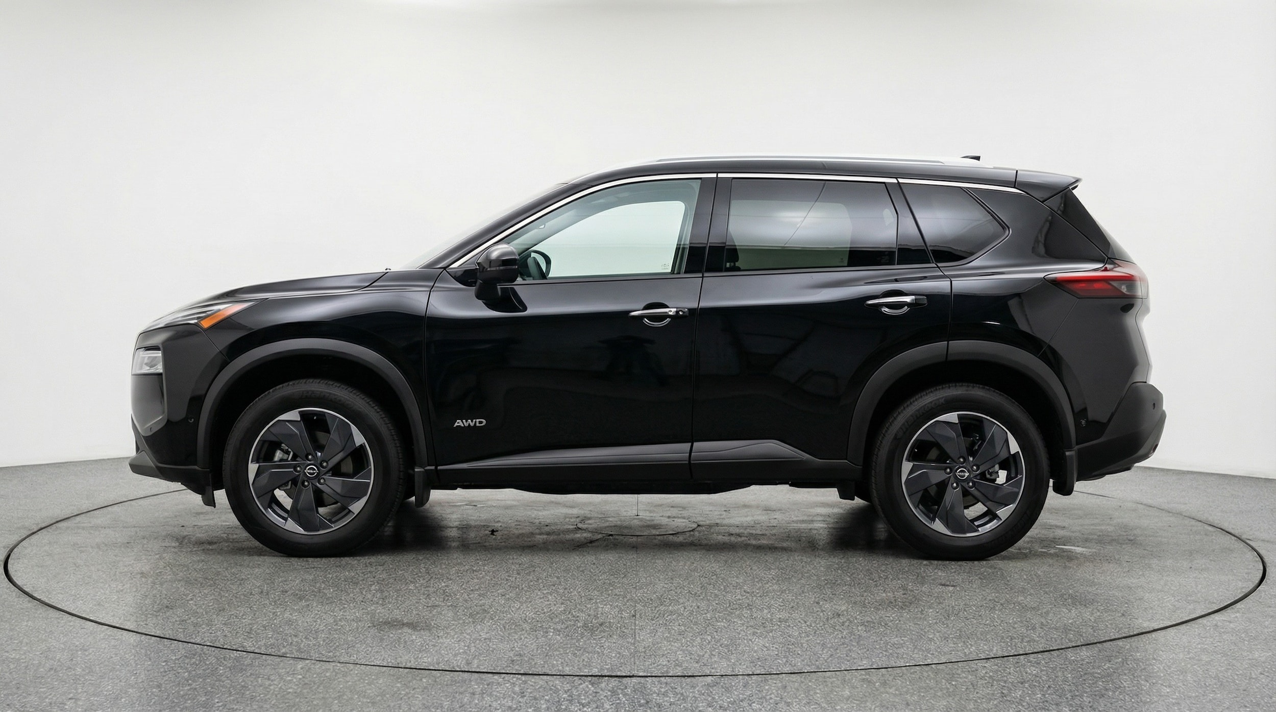 Thumbnail: 2025 Nissan Rogue - 4