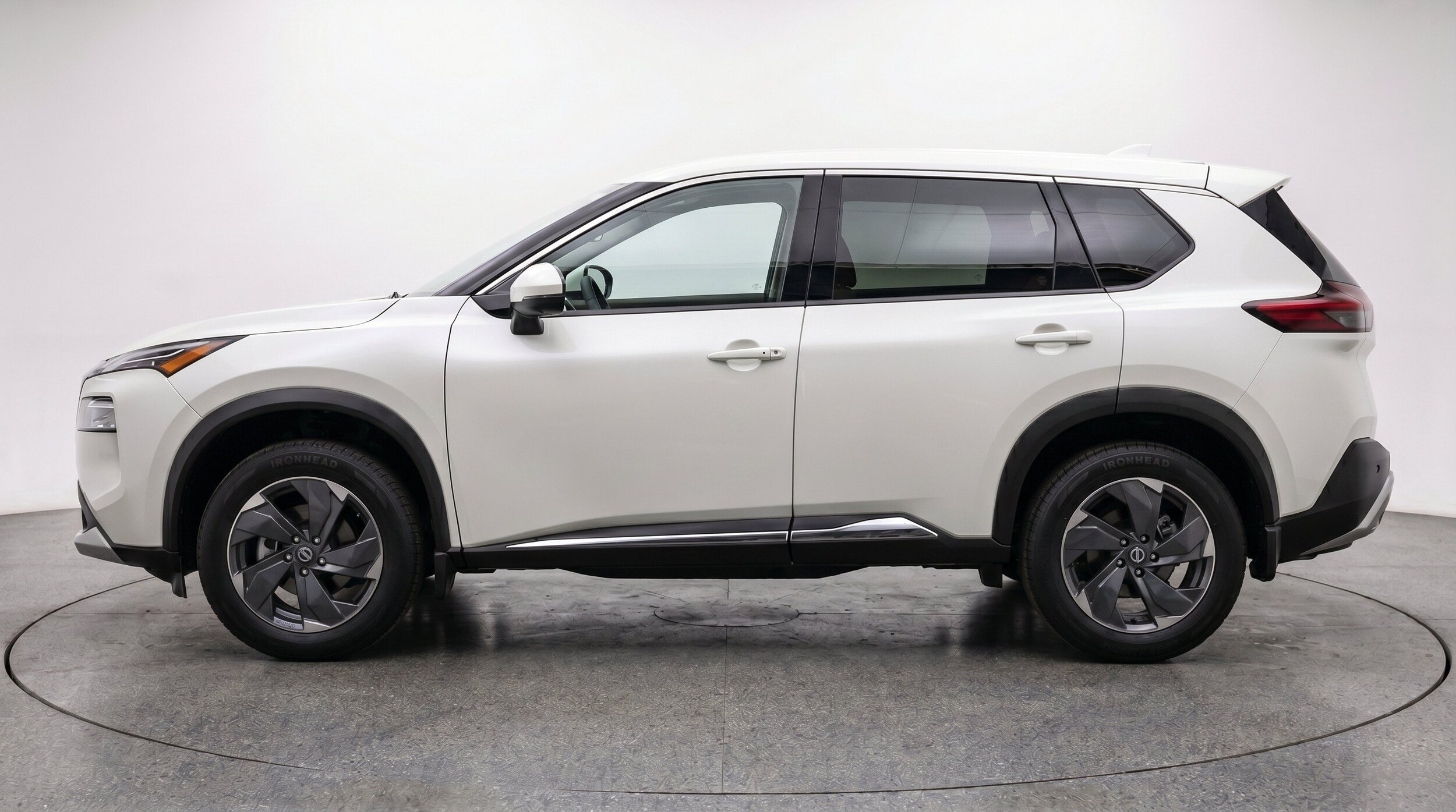 Thumbnail: 2025 Nissan Rogue - 5