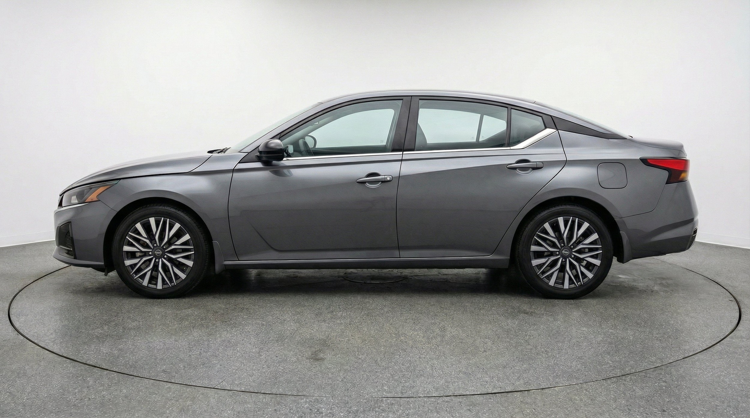 Thumbnail: 2025 Nissan Altima - 5