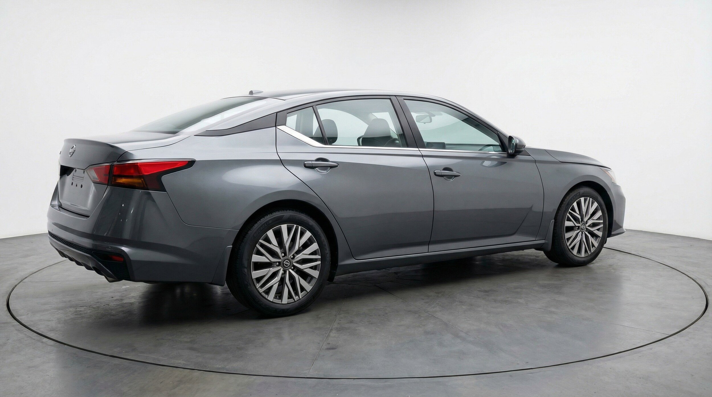 Thumbnail: 2025 Nissan Altima - 9