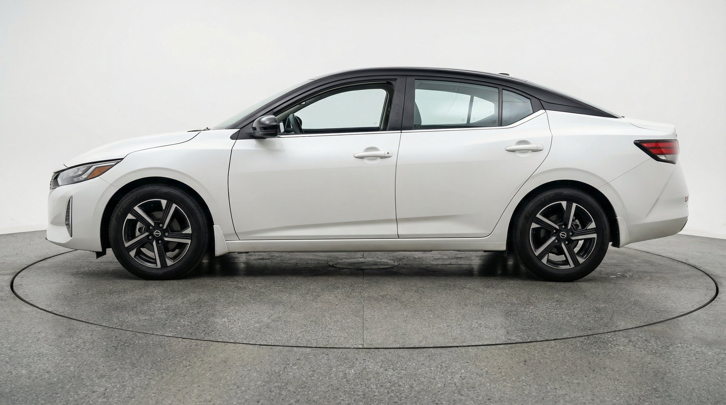 Thumbnail: 2025 Nissan Sentra - 5