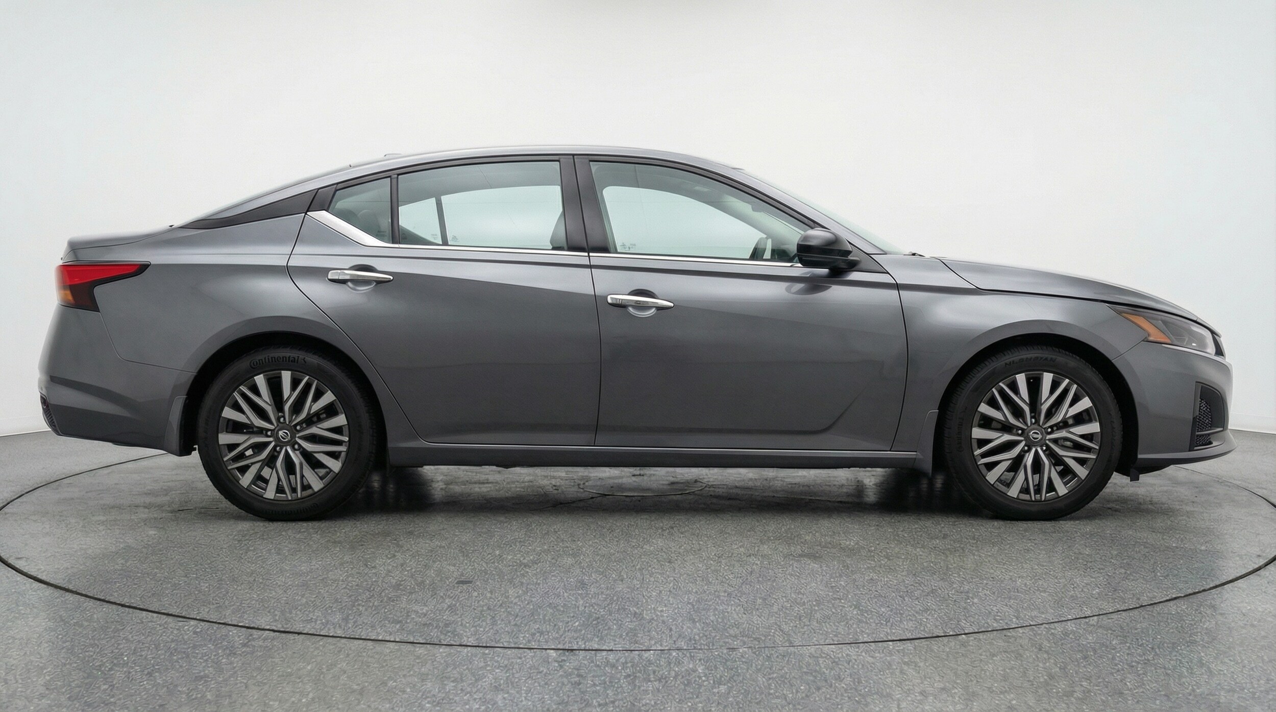 Thumbnail: 2025 Nissan Altima - 8