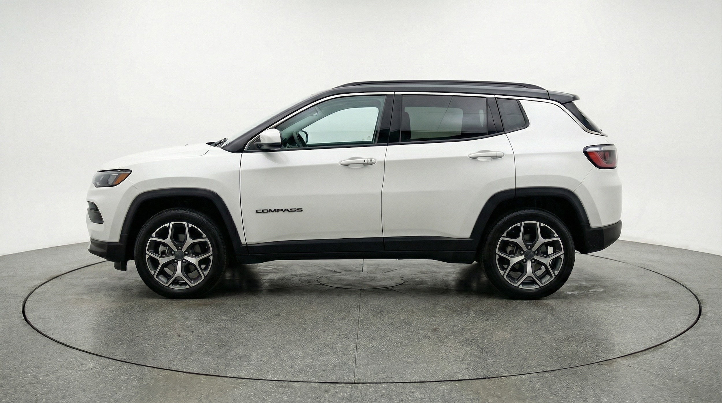 Thumbnail: 2025 Jeep Compass - 4