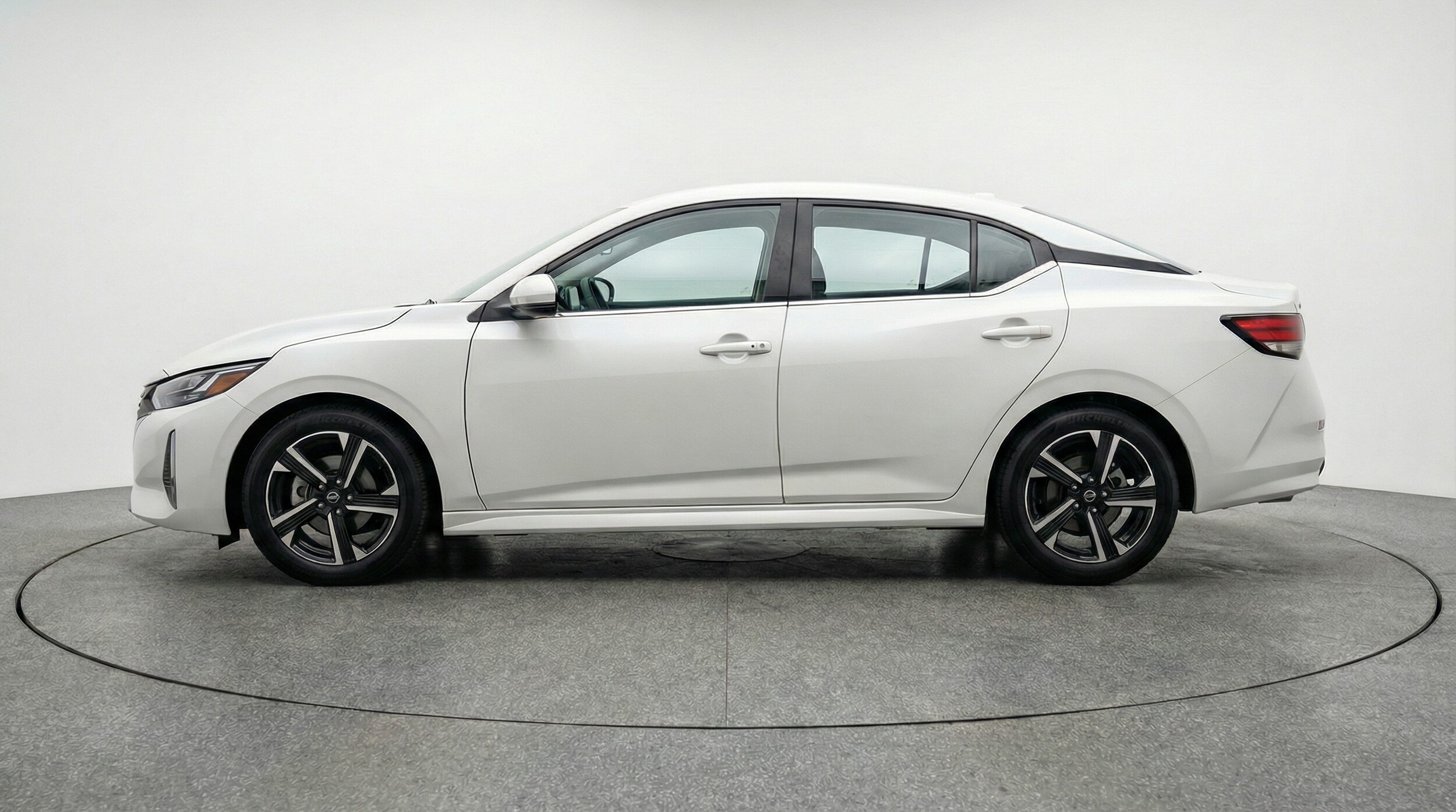 Thumbnail: 2025 Nissan Sentra - 4