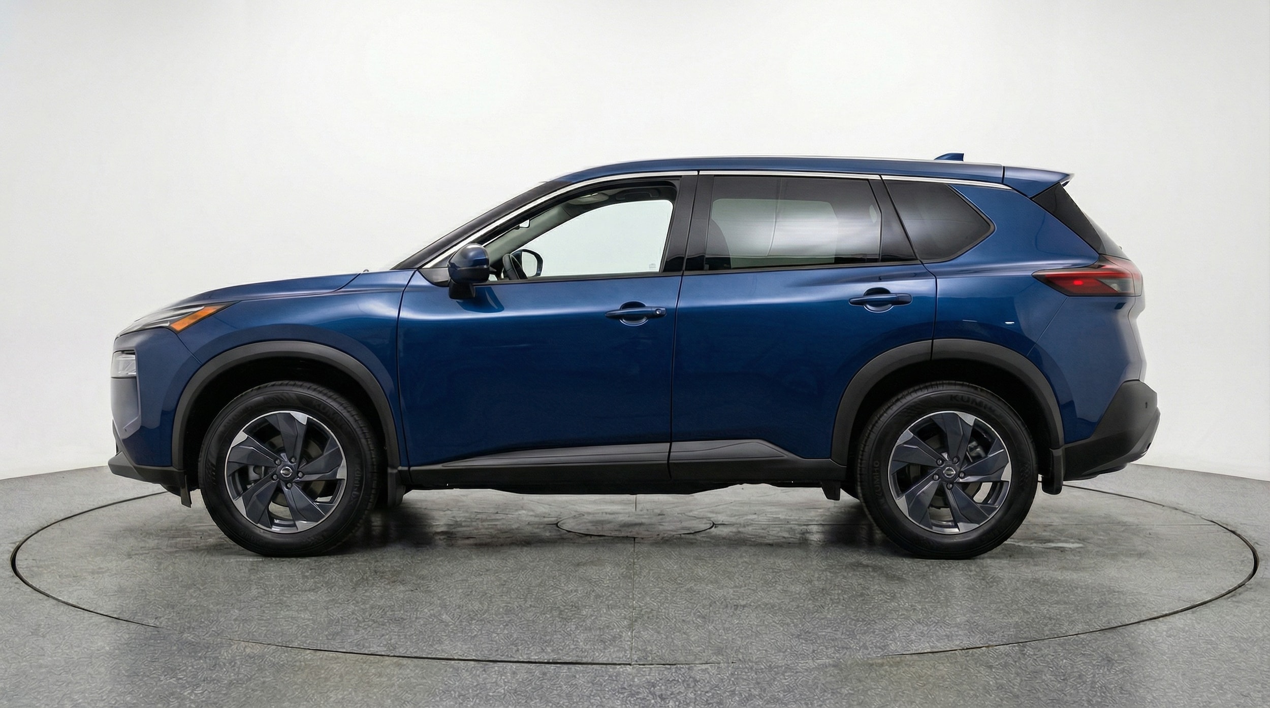 Thumbnail: 2025 Nissan Rogue - 4