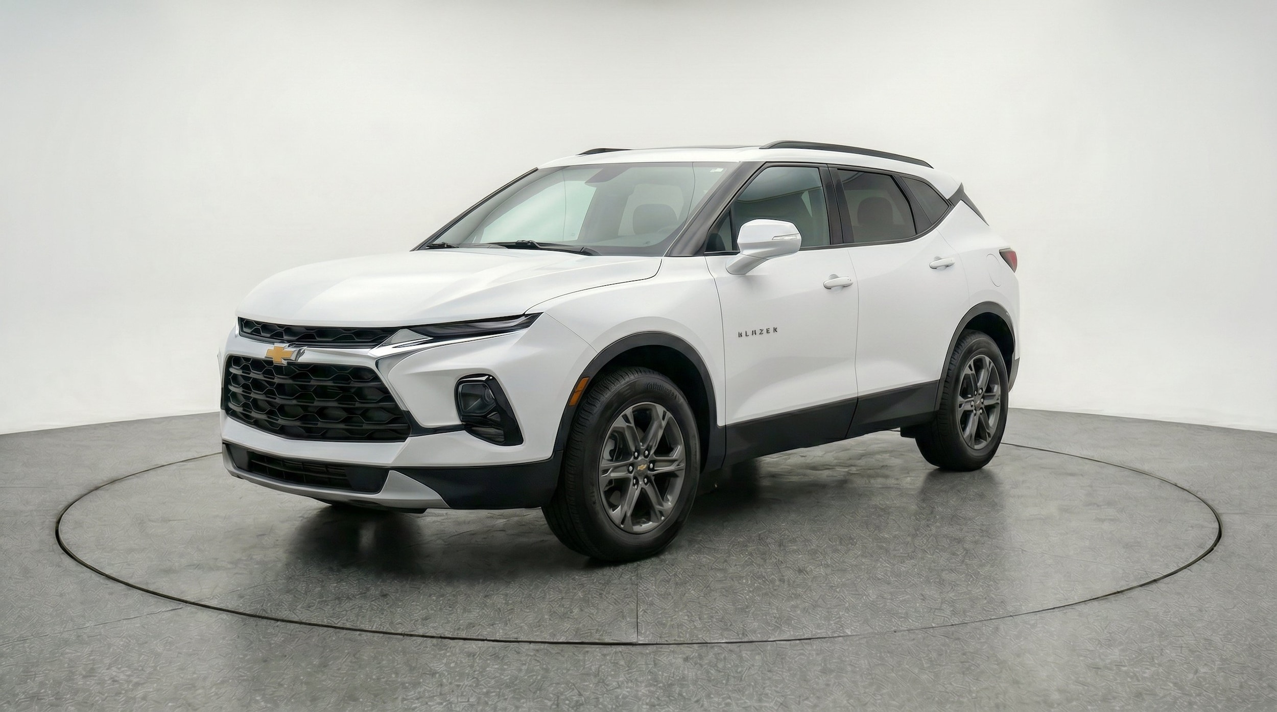 Thumbnail: 2026 Chevrolet Blazer - 3