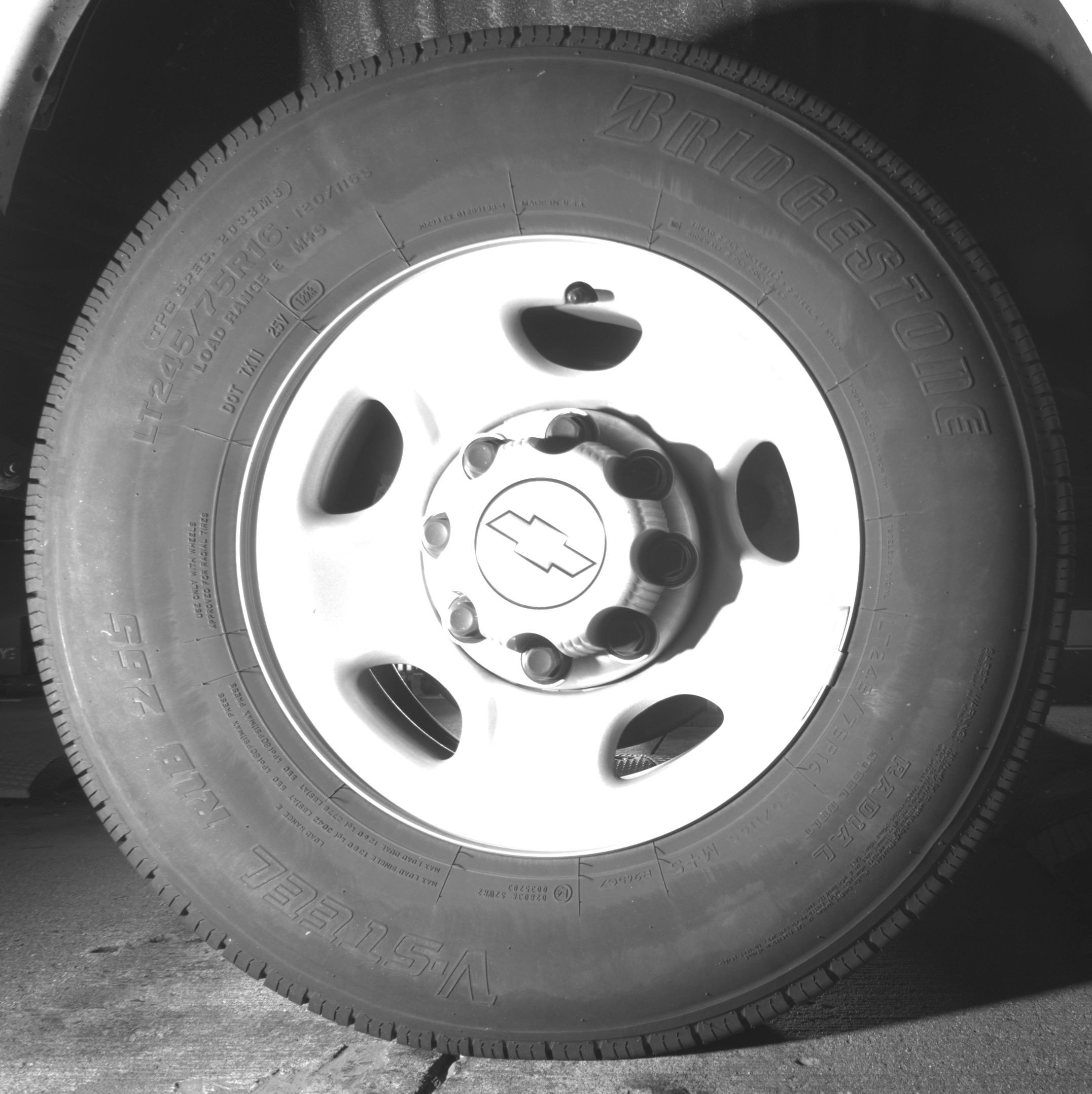 Thumbnail: 2023 Chevrolet Express - 15