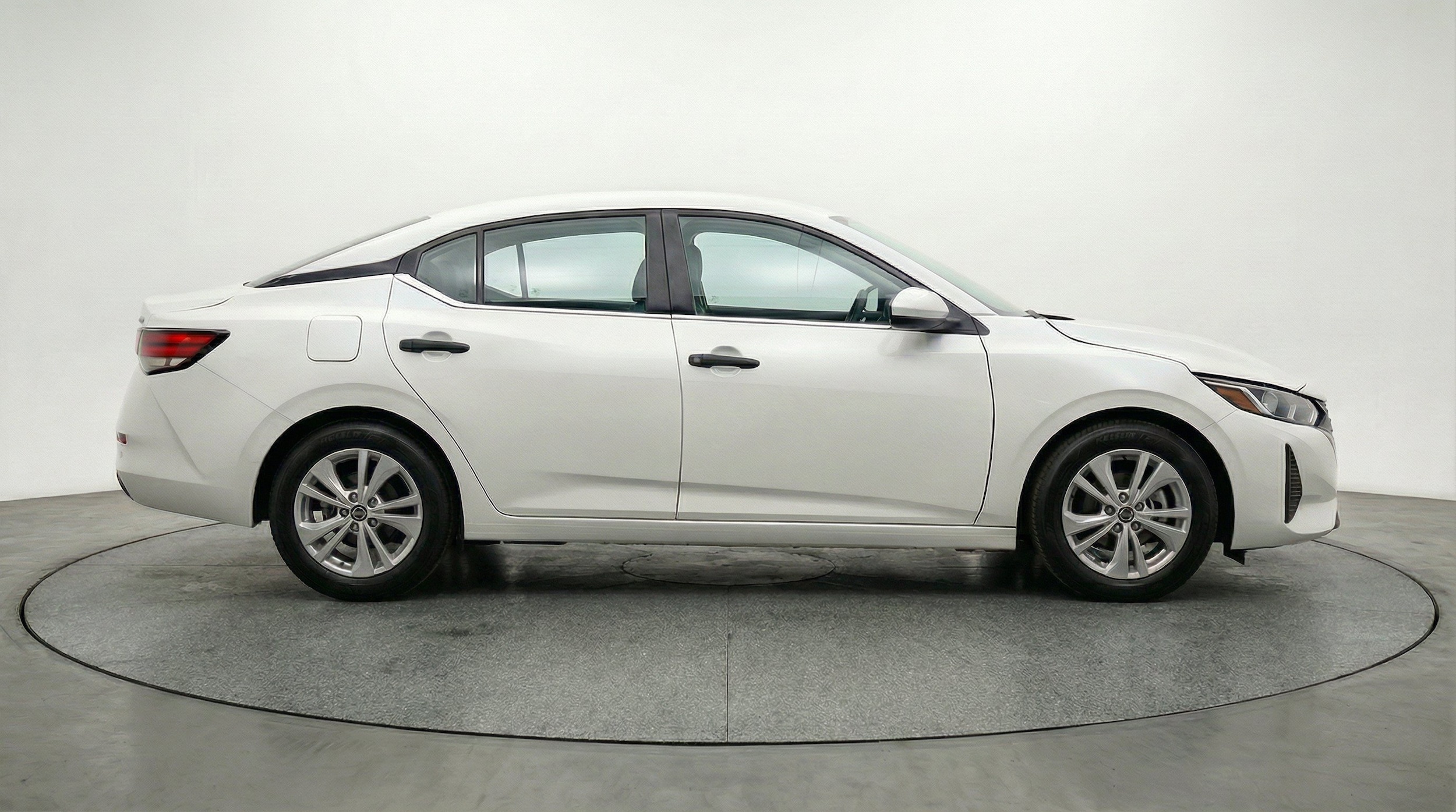 Thumbnail: 2025 Nissan Sentra - 11
