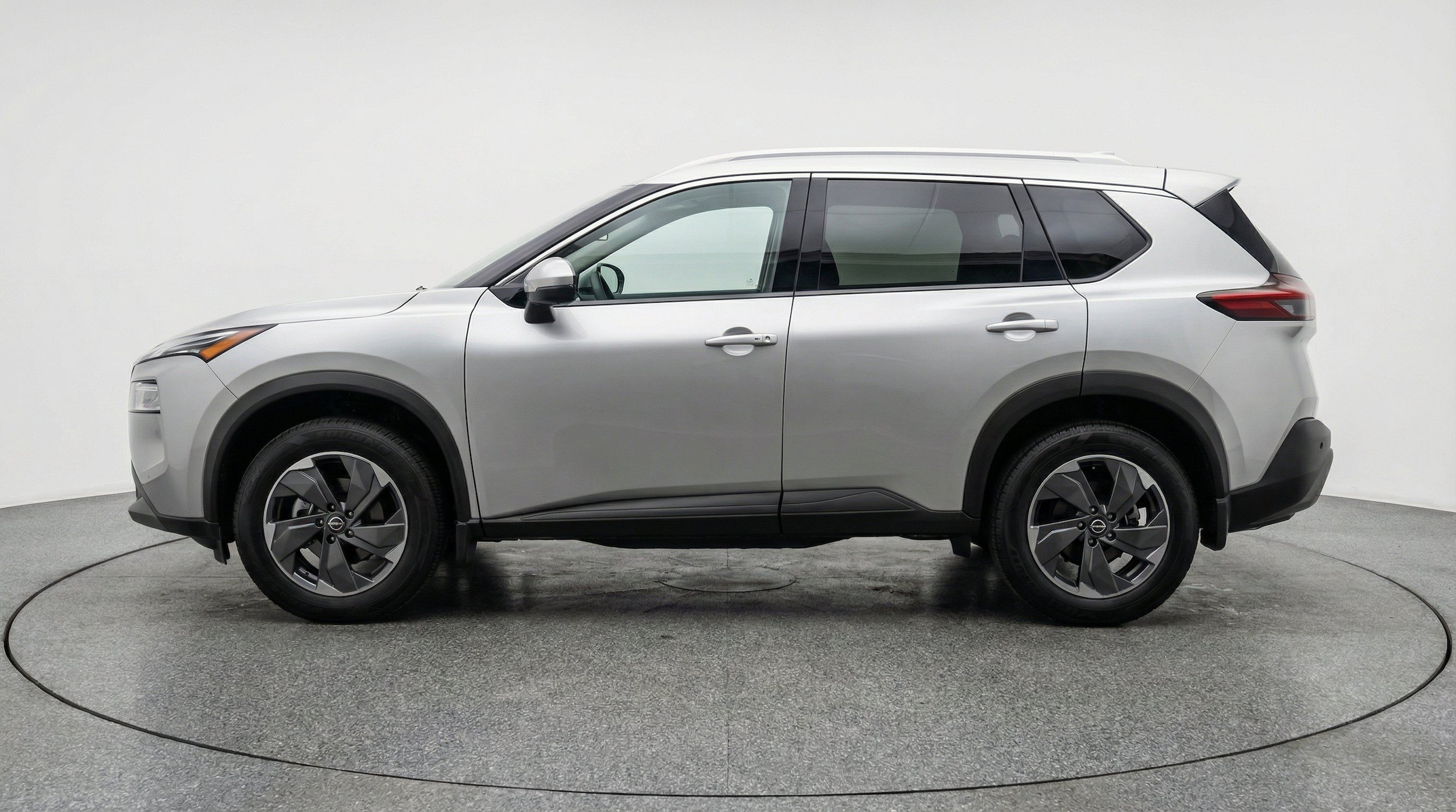 Thumbnail: 2025 Nissan Rogue - 5