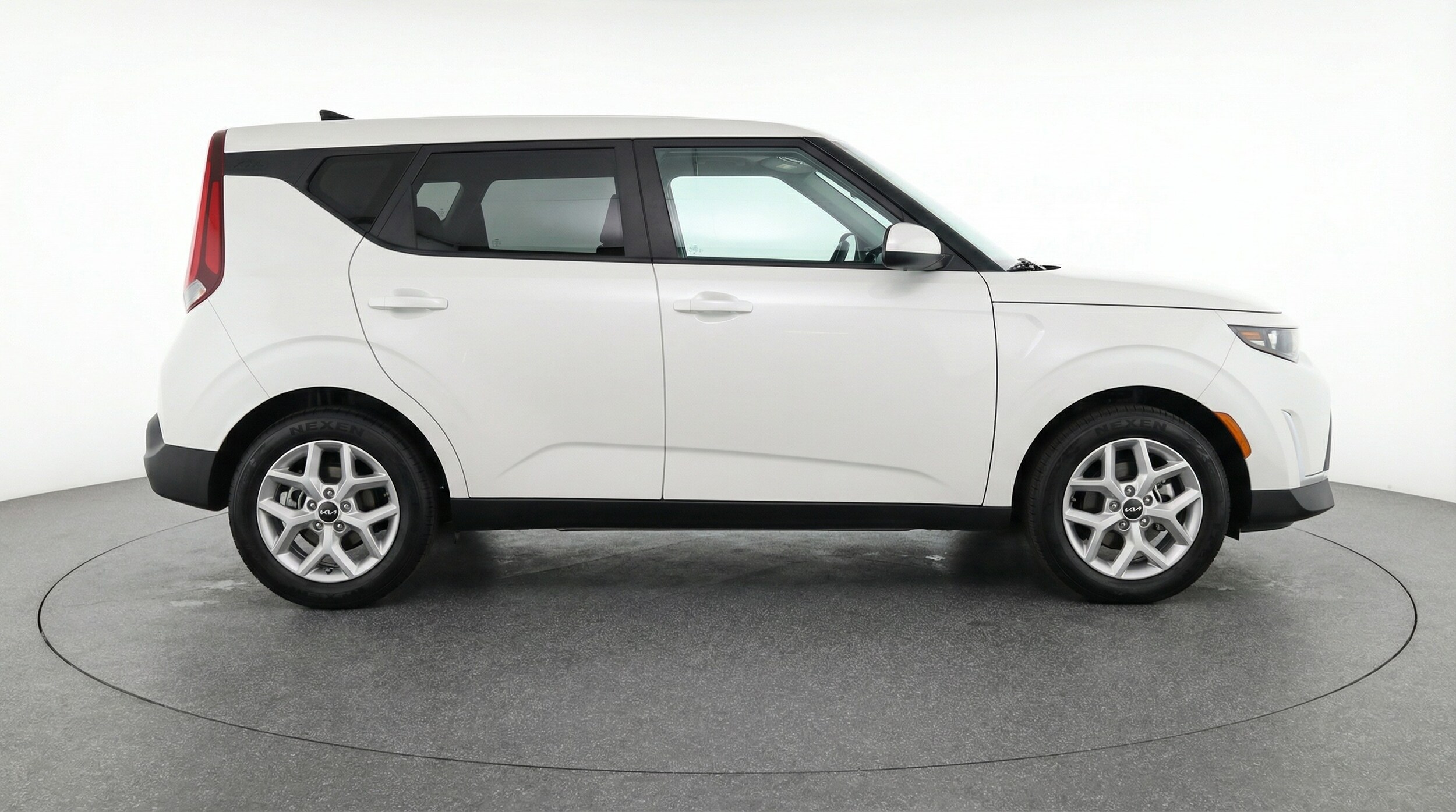 Thumbnail: 2025 Kia Soul - 8