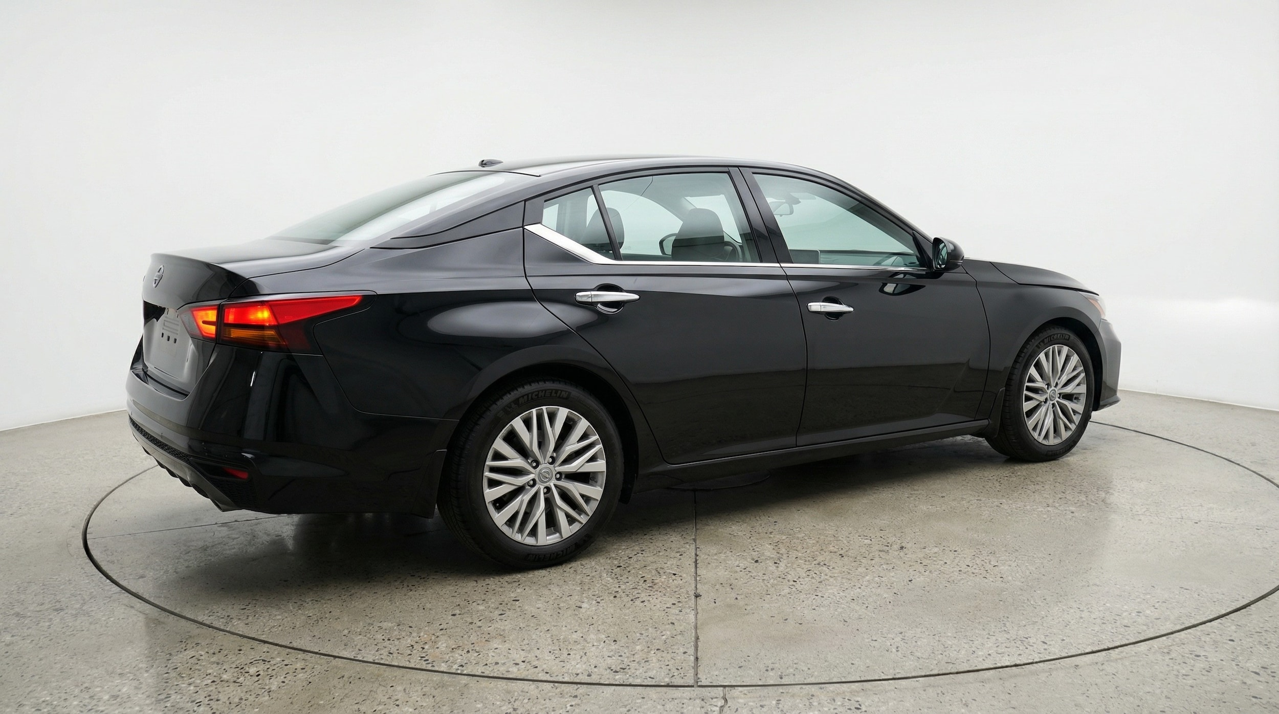 Thumbnail: 2025 Nissan Altima - 7