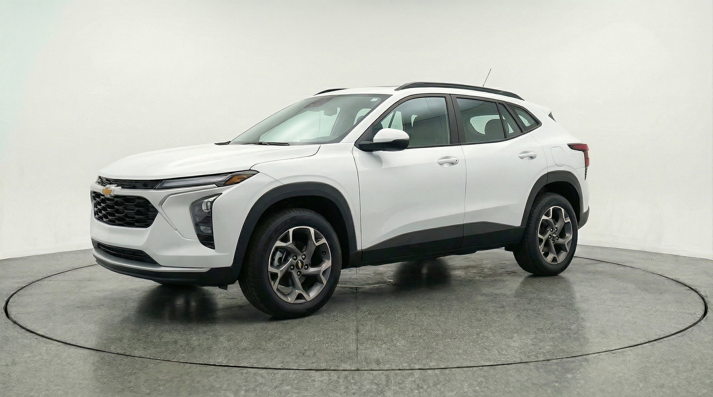 Thumbnail: 2025 Chevrolet Trax - 3